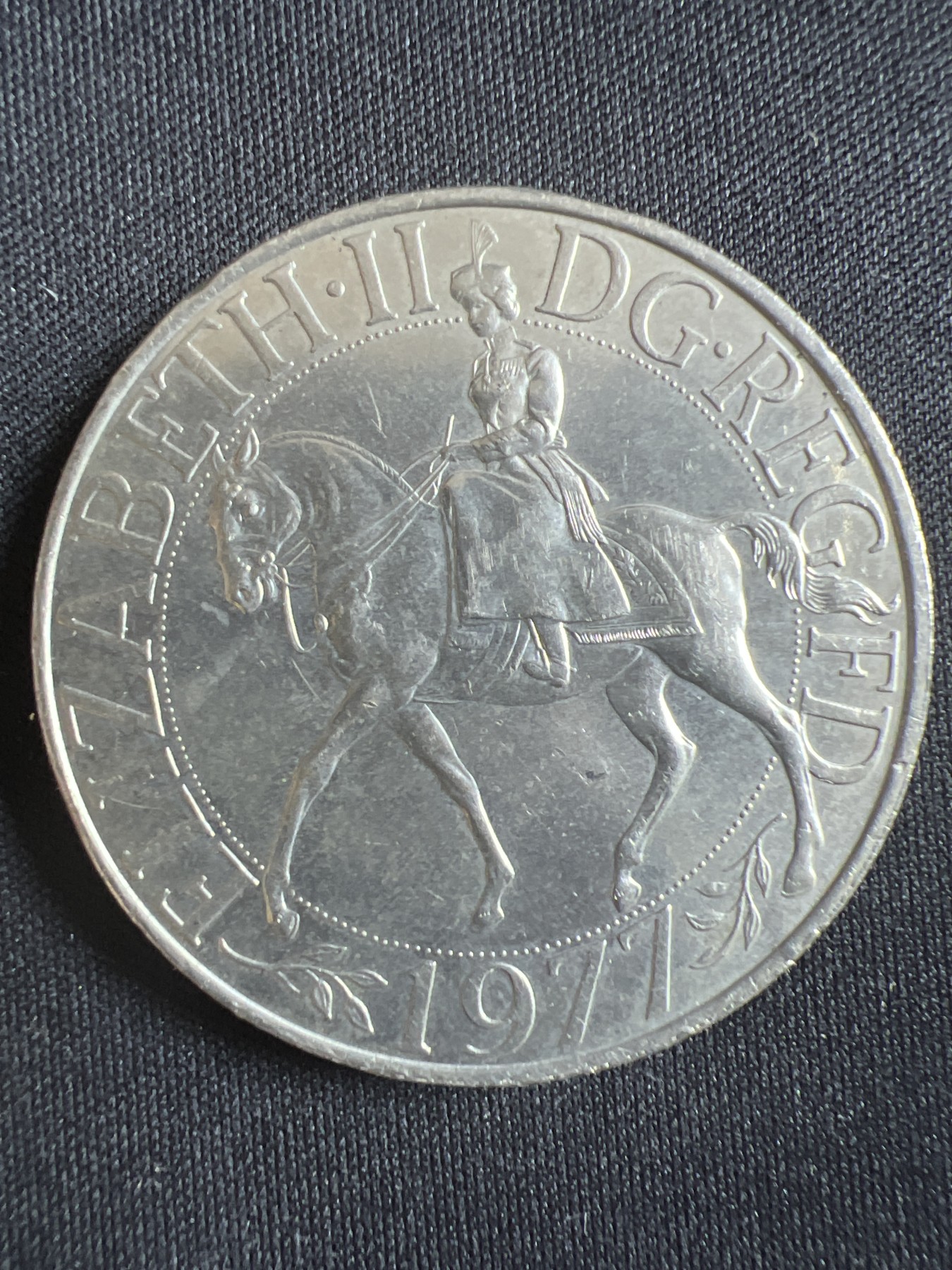 第396期 硬币币专场 （无押金，捡漏，全场20包邮，偏远地区除外，接收代拍业务） 1977年 女王登基 大克朗币