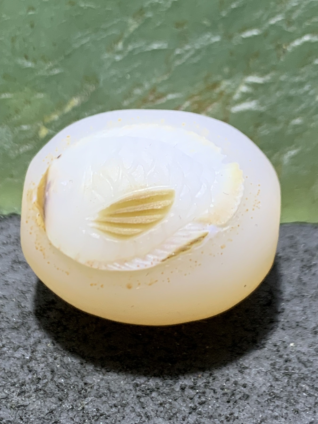 精美亚光高玉化海洋玉髓手工俏色巧雕富贵有余桶珠一个！
