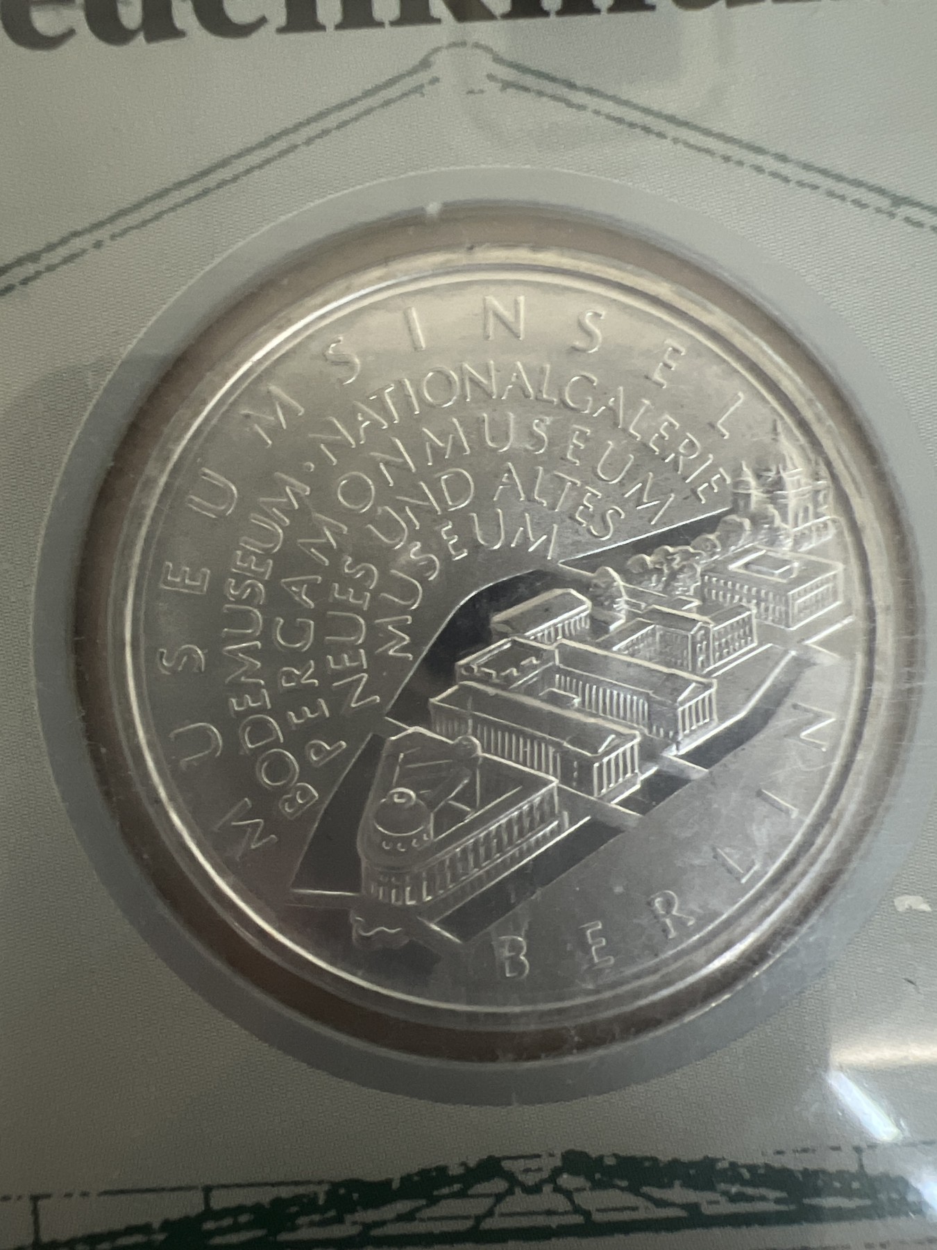 第4期 银币专场 （无押金，捡漏，全场20包邮，偏远地区除外，接收代拍业务） 2002年 德国 世界遗产 柏林博物馆 10欧元 纪念银币 带大版票