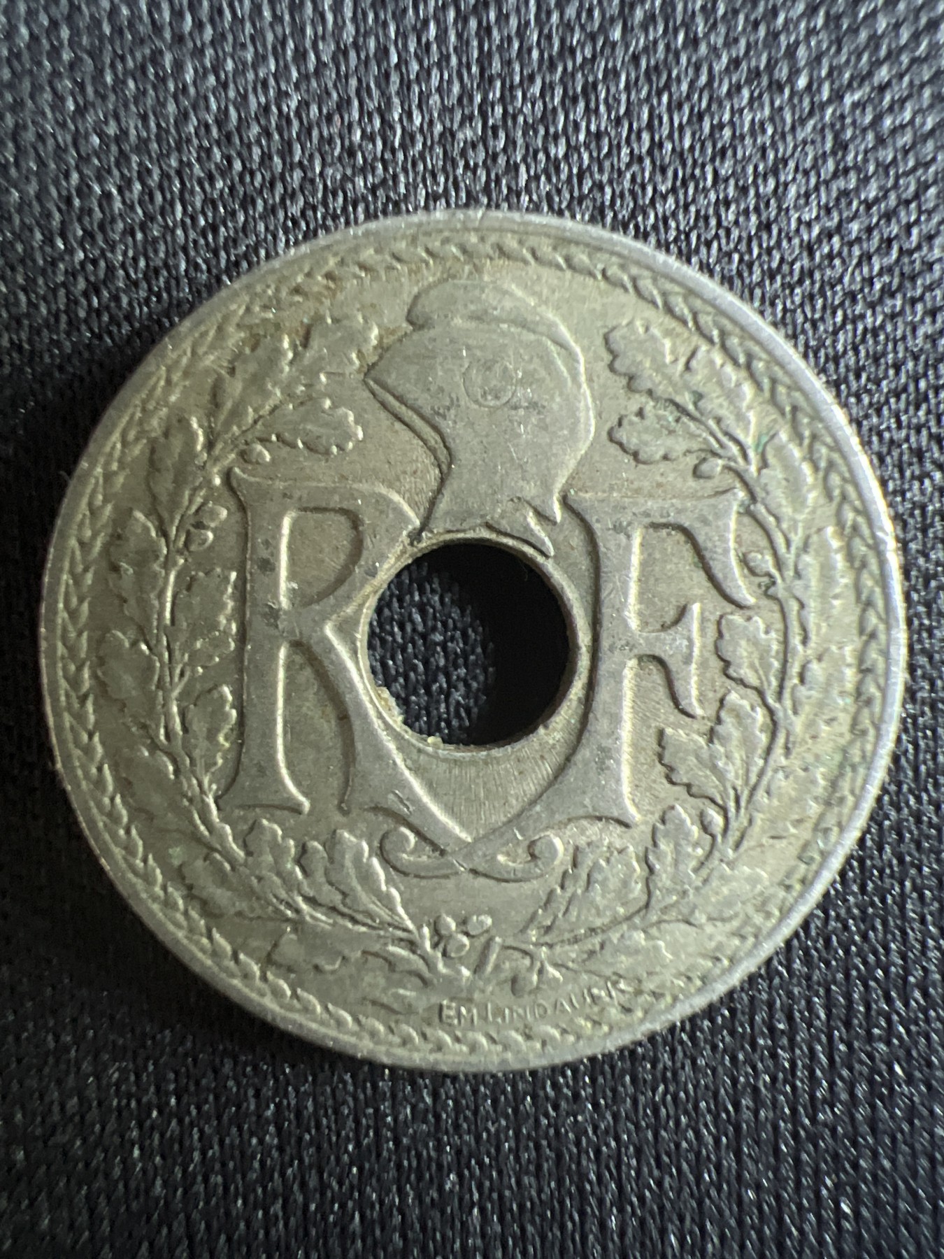 第396期 硬币币专场 （无押金，捡漏，全场20包邮，偏远地区除外，接收代拍业务） 法国早期 中孔铜镍币 5分