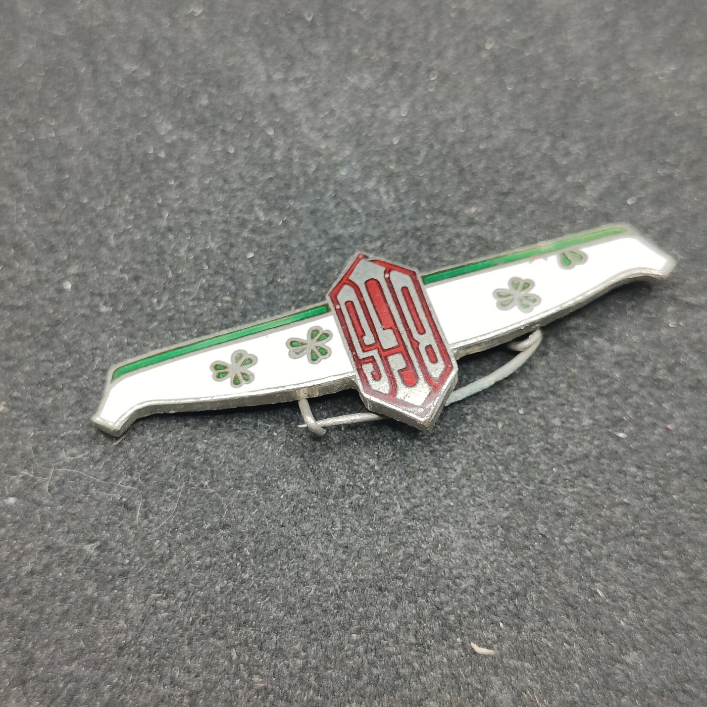 全场0元起拍 第87期 咸鱼国勋章拍卖专场 9月3日（周日）下午6：00开始 日本珐琅徽章