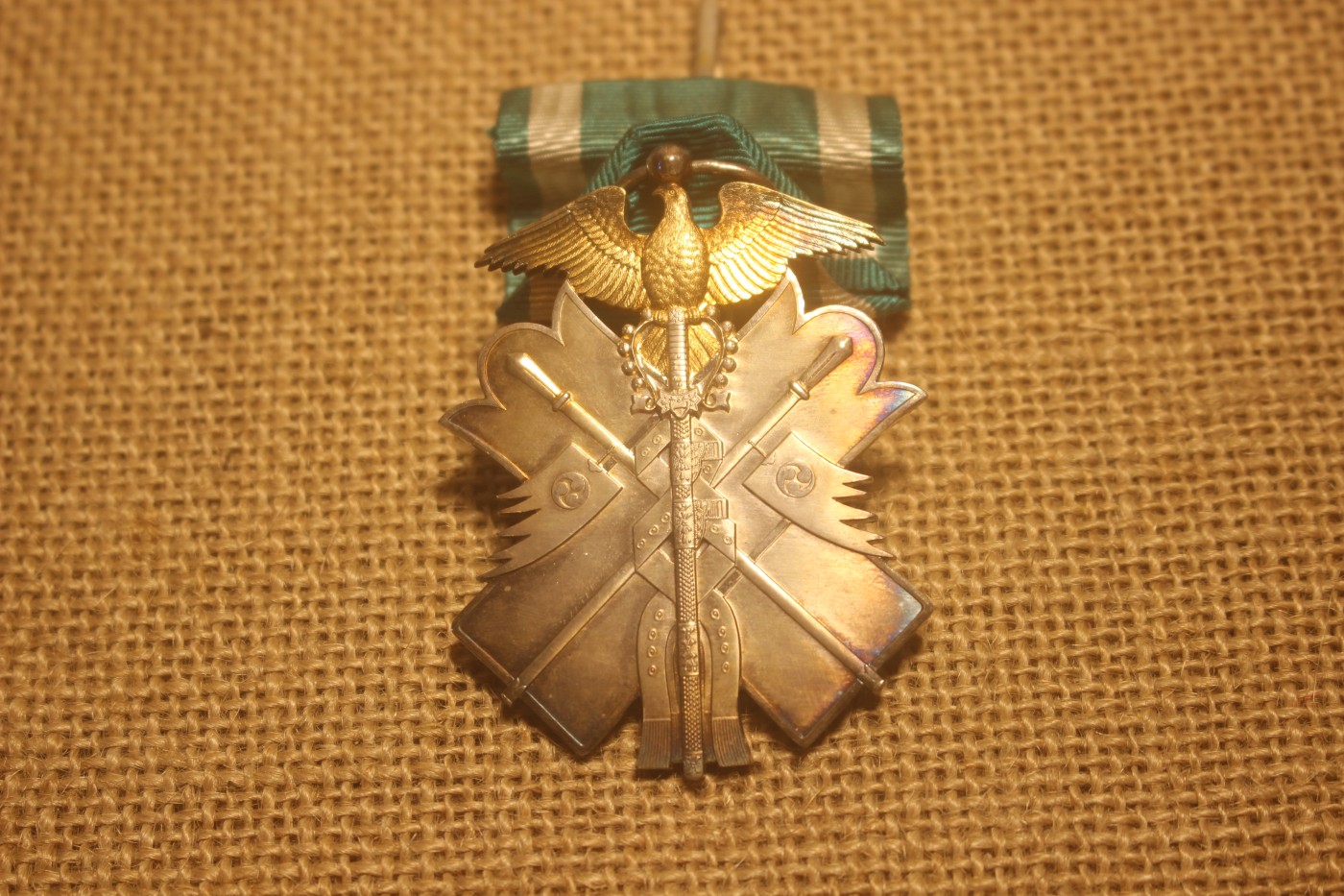 七等金鵄章，战时式样 