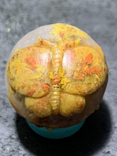 精美亚光冰飘战国红玛瑙手工雕刻蝶恋花随形珠一颗！ - 精美亚光冰飘战国红玛瑙手工雕刻蝶恋花随形珠一颗！