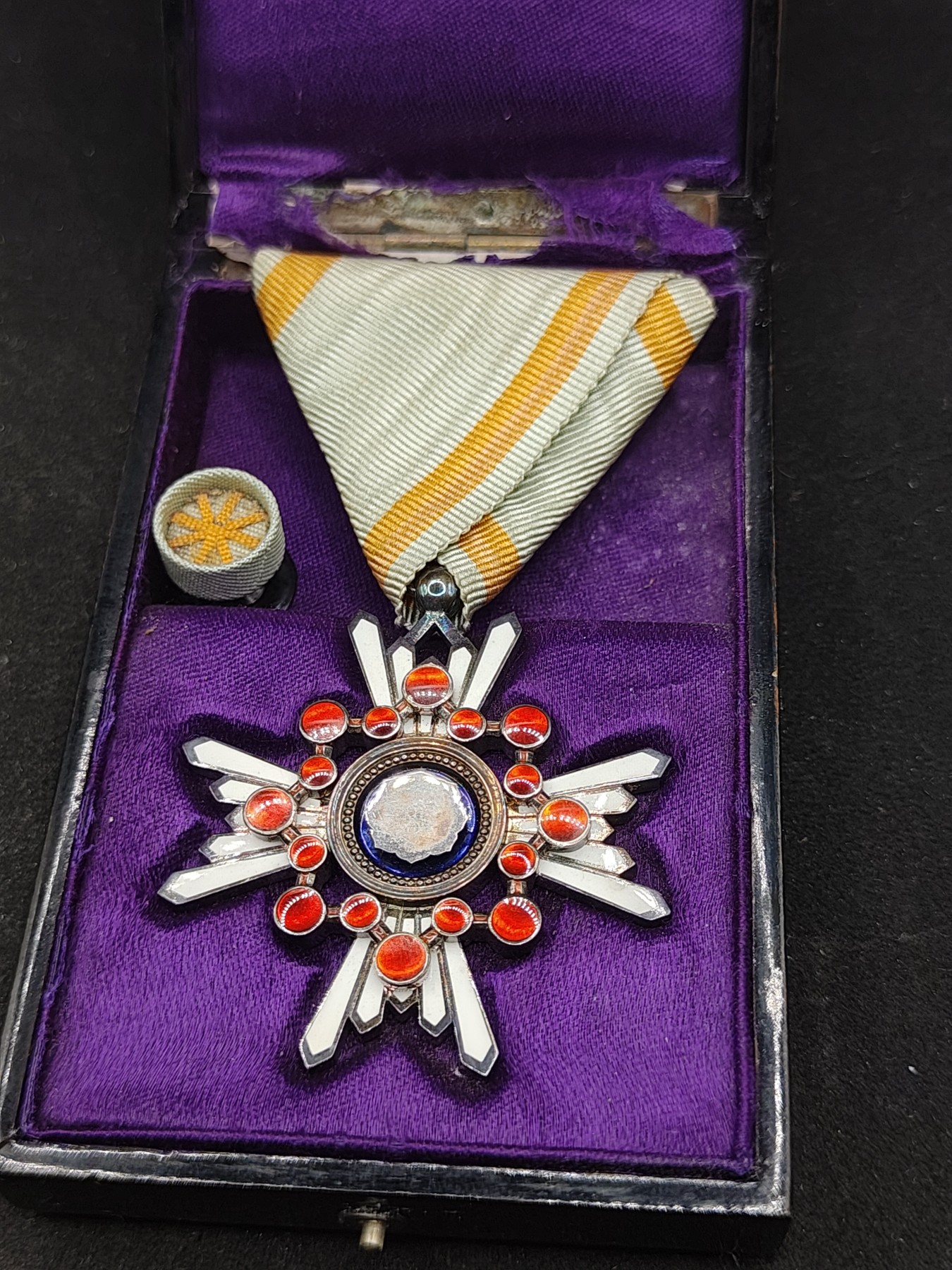 全场0元起拍 第87期 咸鱼国勋章拍卖专场 9月3日（周日）下午6：00开始 日本战时 五等瑞宝章 银制带略