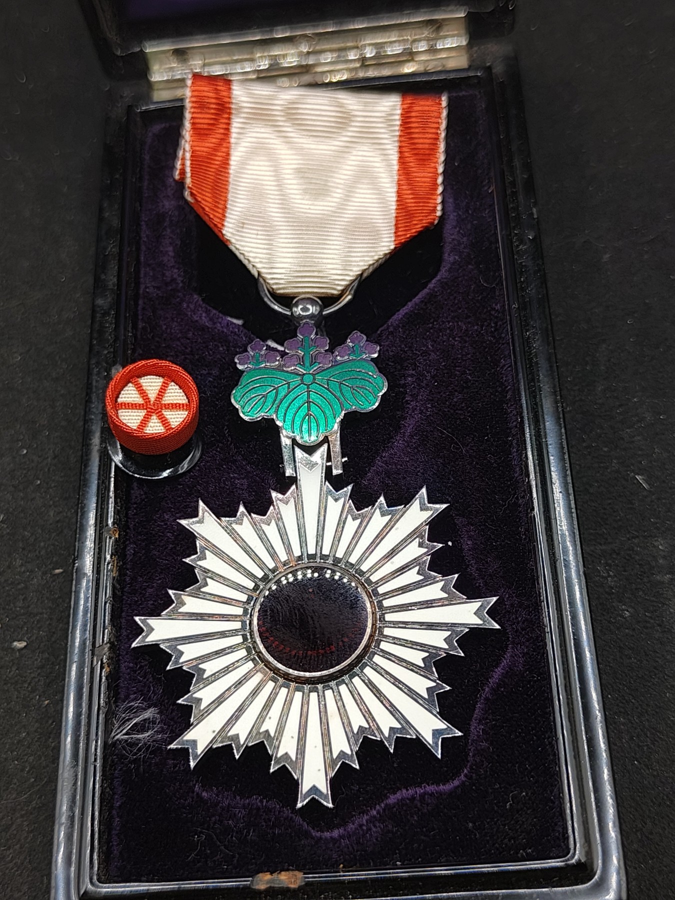 全场0元起拍 第87期 咸鱼国勋章拍卖专场 9月3日（周日）下午6：00开始 日本六等旭日章 银制带盒略