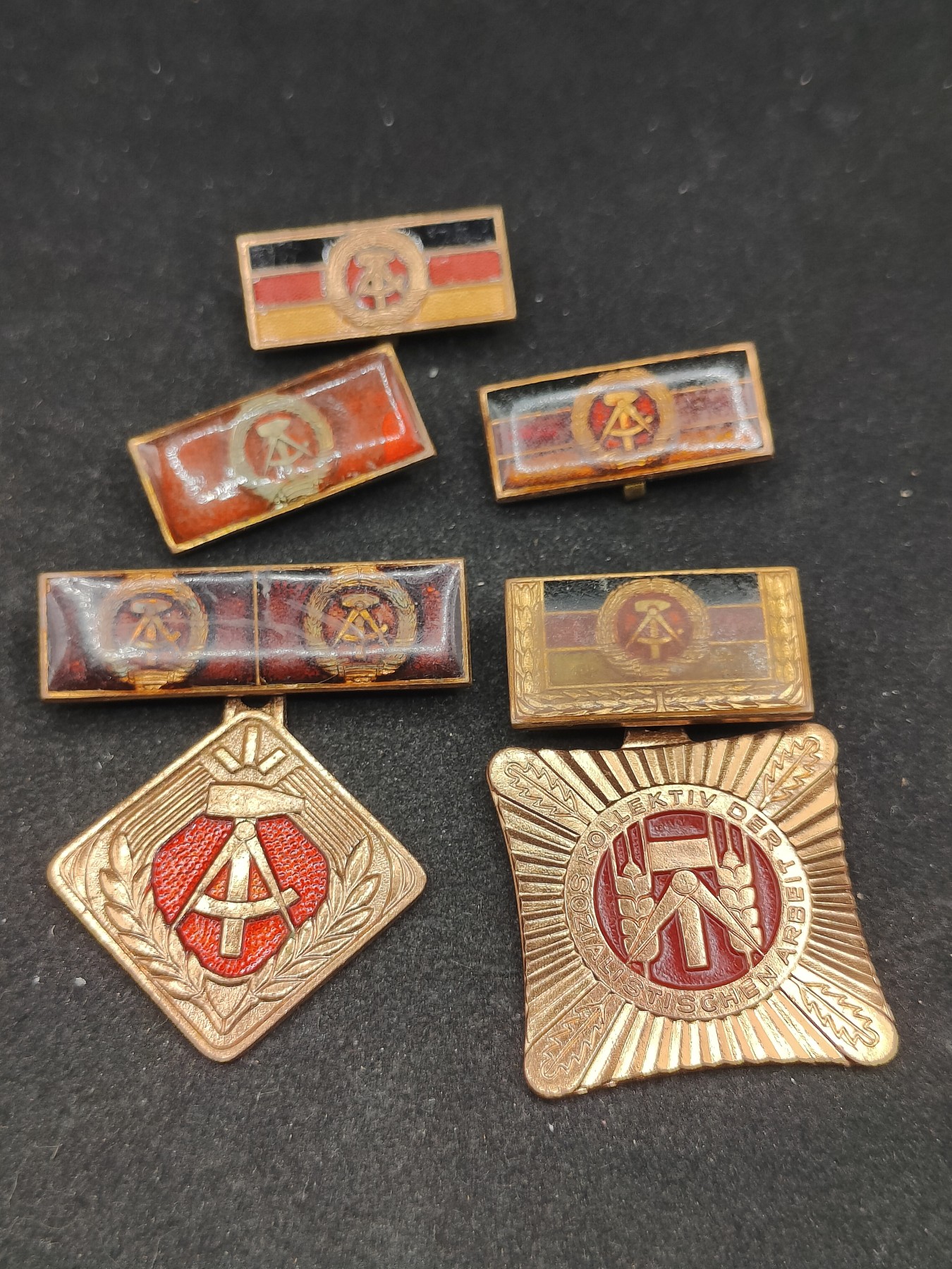 全场0元起拍 第87期 咸鱼国勋章拍卖专场 9月3日（周日）下午6：00开始 东德劳动奖章一组