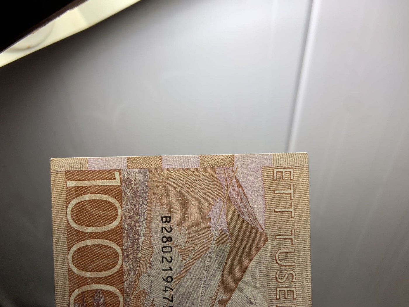收藏联盟Quantum Auction 第286期拍卖  瑞典2015年1000克朗 品相UNC 细节如图 瑞典前外长，第二任联合国秘书长达格·哈马舍尔德