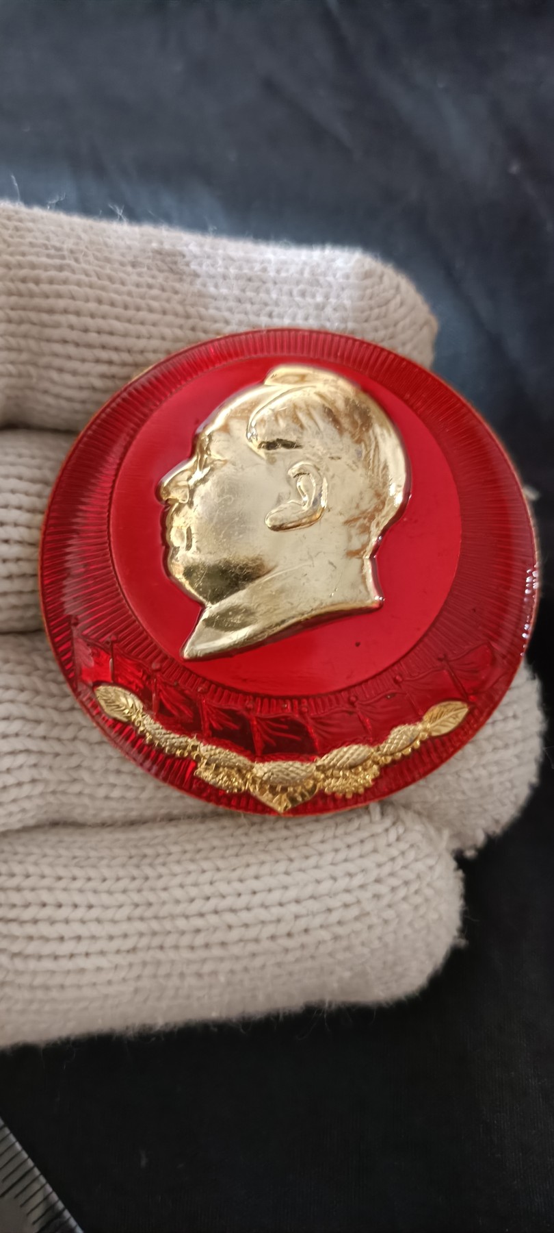 全场0起0押金！ 红色书章专场！ 一连串葵花红旗