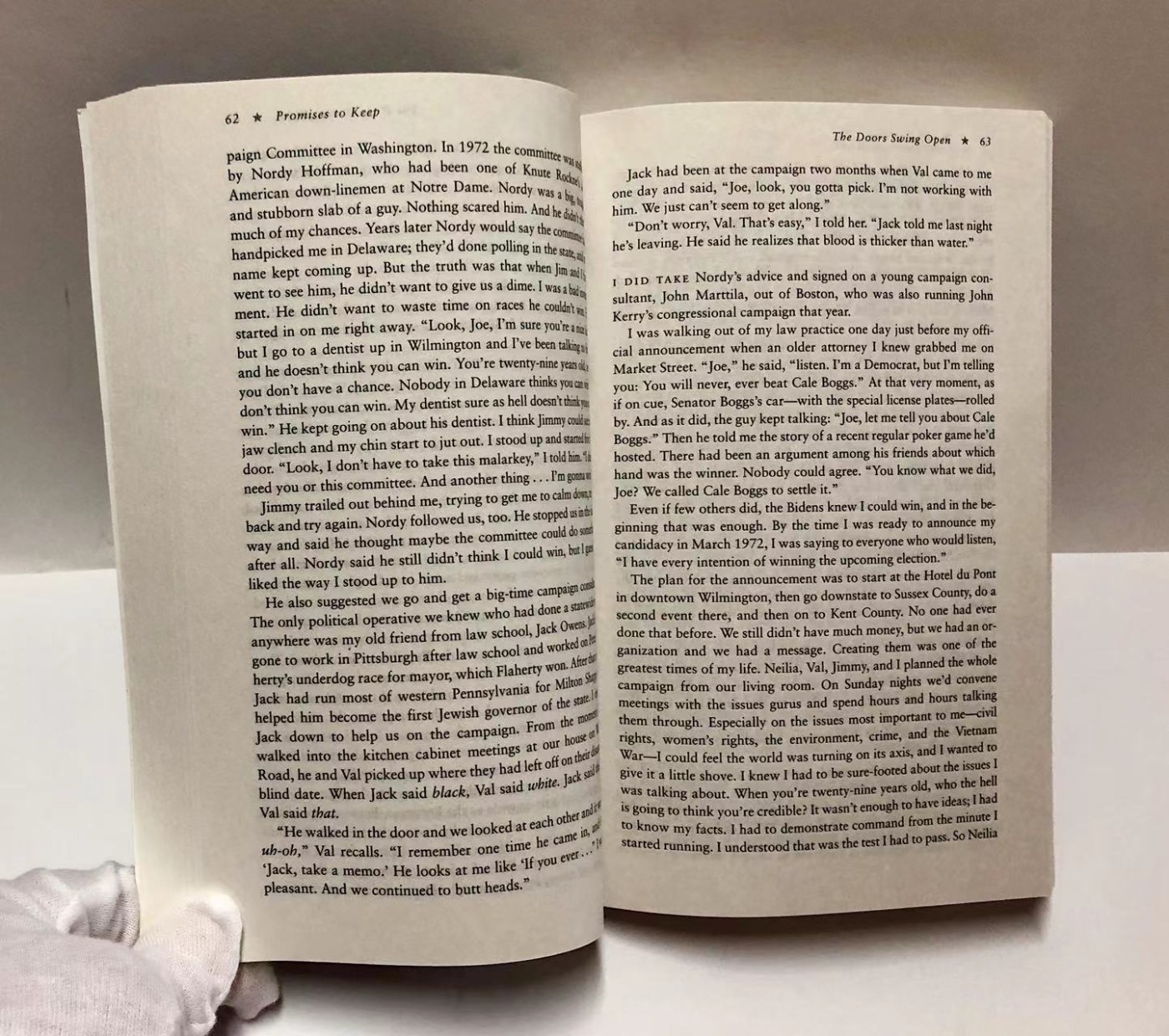 零元拍：美利坚合众国第46任总统小约瑟夫·罗宾内特·拜登亲笔签名初版自传《信守诺言》。
