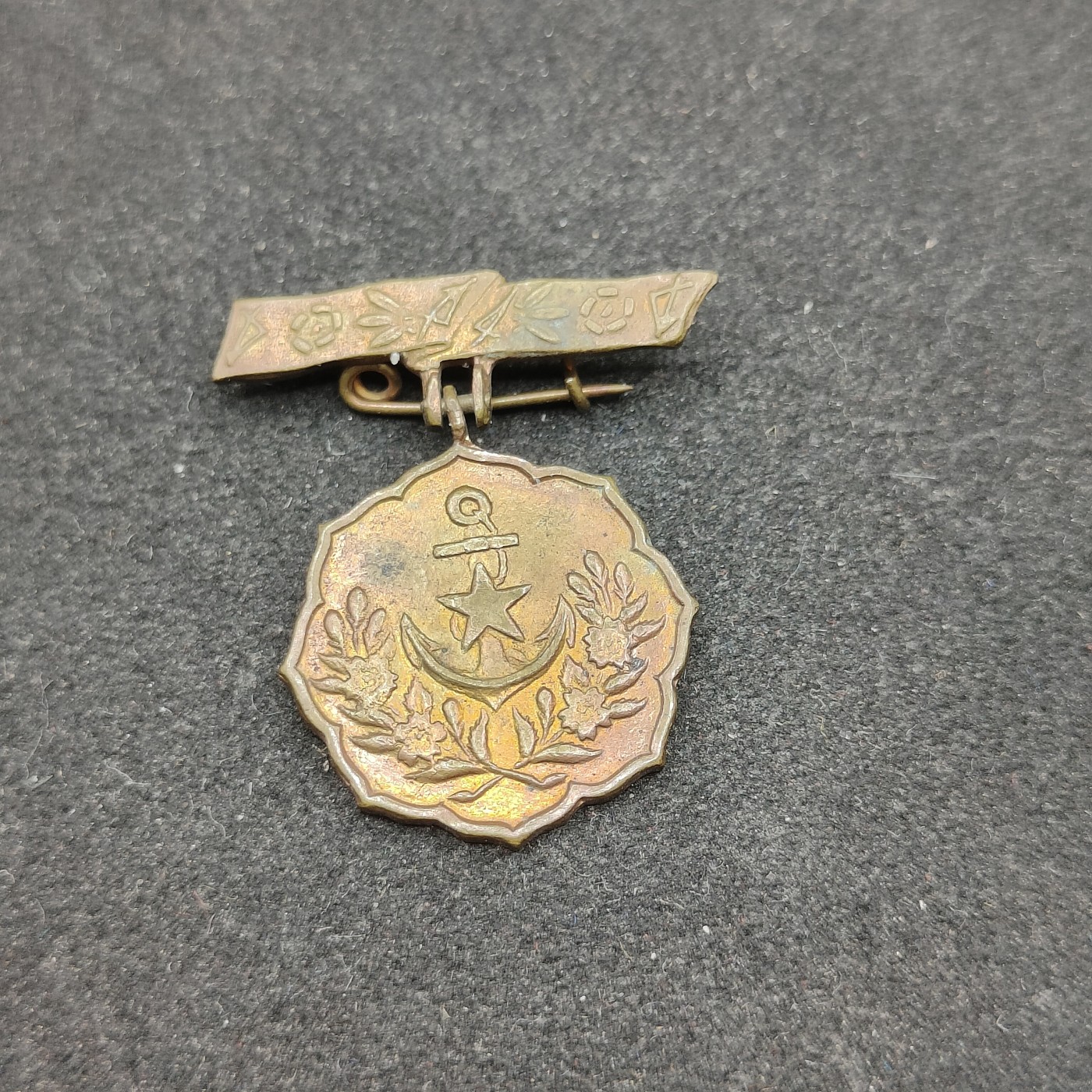 全场0元起拍 第88期 咸鱼国勋章拍卖专场 9月6日（周三）下午6：00开始 日本战时爱国妇人会 特别会员章