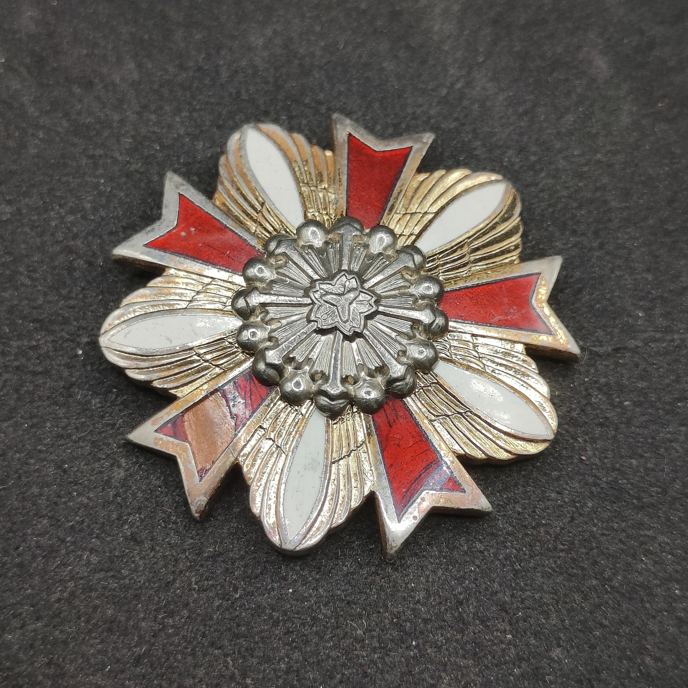 全场0元起拍 第88期 咸鱼国勋章拍卖专场 9月6日（周三）下午6：00开始 日本消防自治纪念章 珐琅有损