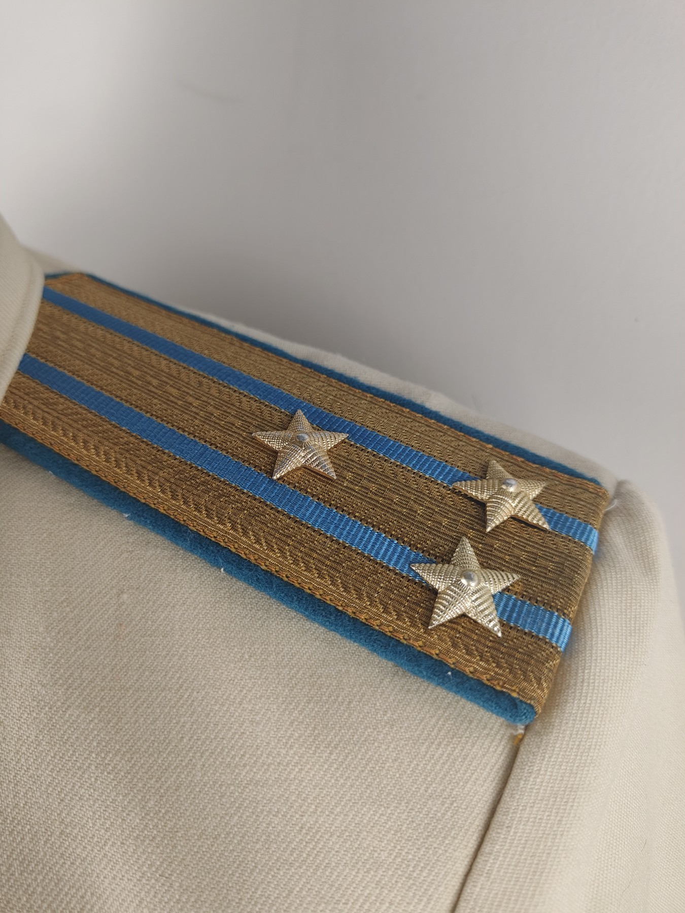 全场0元起拍 第88期 咸鱼国勋章拍卖专场 9月6日（周三）下午6：00开始 苏联海军海航上校白色礼服一套 稀有小码 胸围96 肩宽48 衣长72 袖长60 腰围82 裤长96-