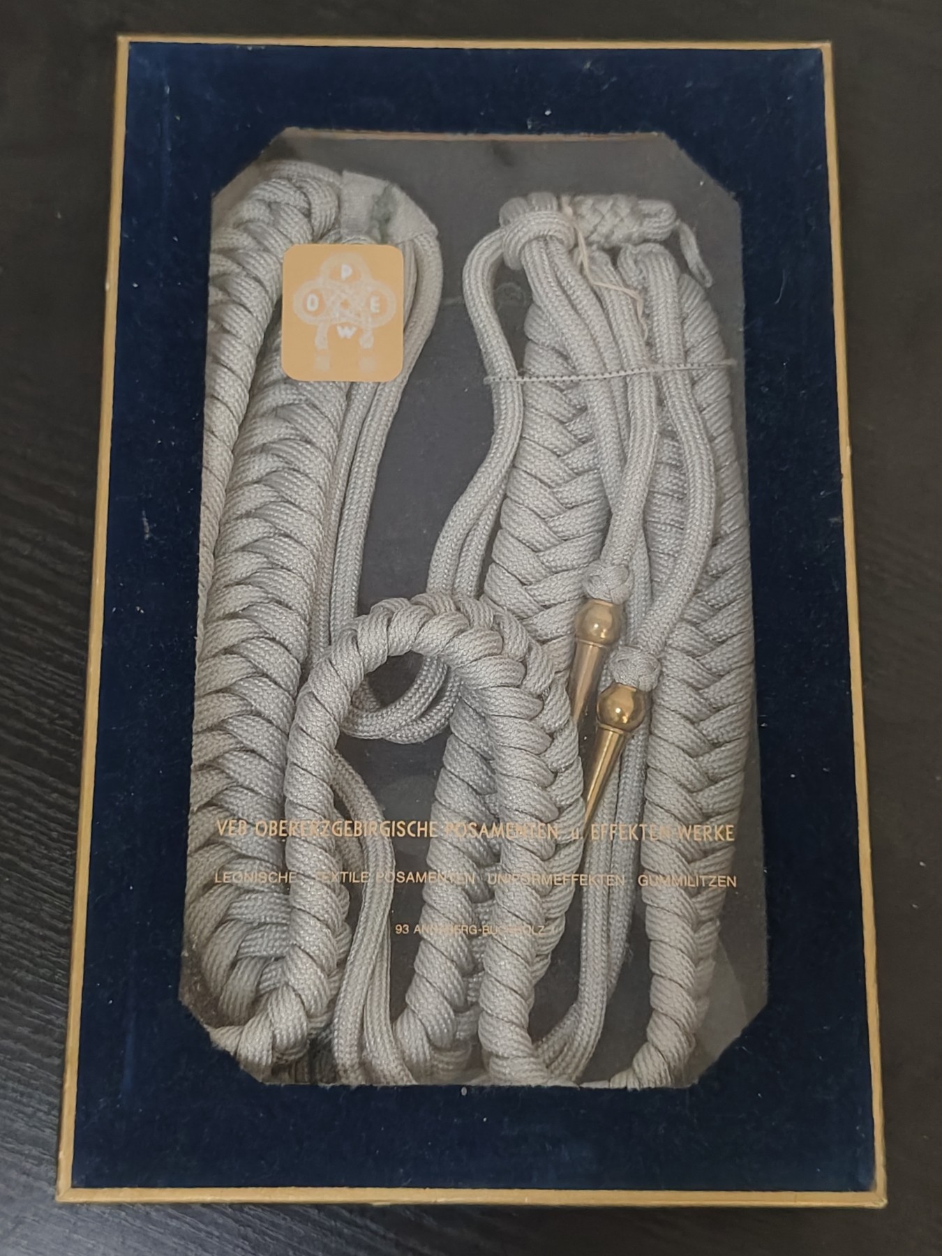 全场0元起拍 第88期 咸鱼国勋章拍卖专场 9月6日（周三）下午6：00开始 东德海军礼服饰绪 带盒