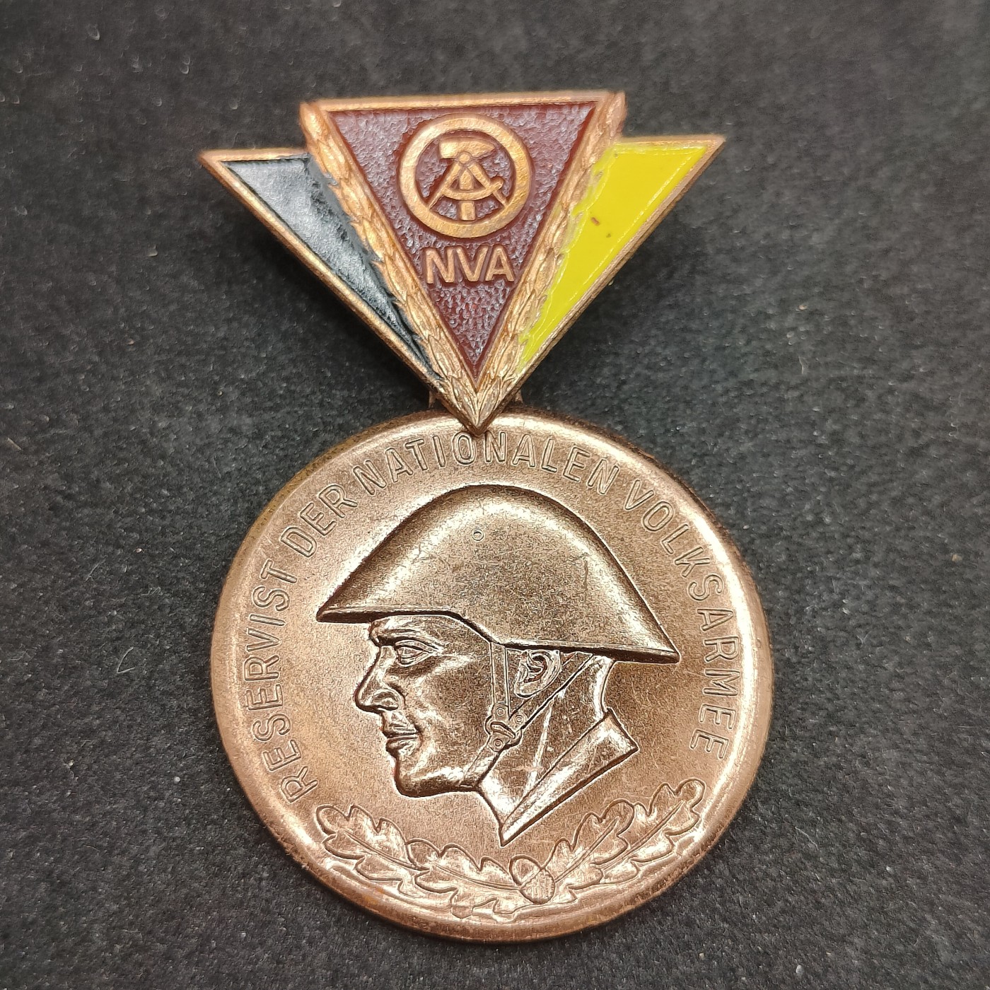 全场0元起拍 第88期 咸鱼国勋章拍卖专场 9月6日（周三）下午6：00开始 东德预备役证章