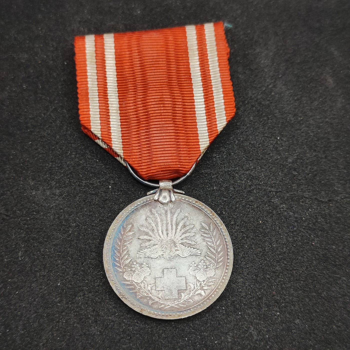 全场0元起拍 第88期 咸鱼国勋章拍卖专场 9月6日（周三）下午6：00开始 赤十字社员章 银制