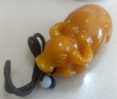 手串，小玉件杂项 寿山石黄牛手把件