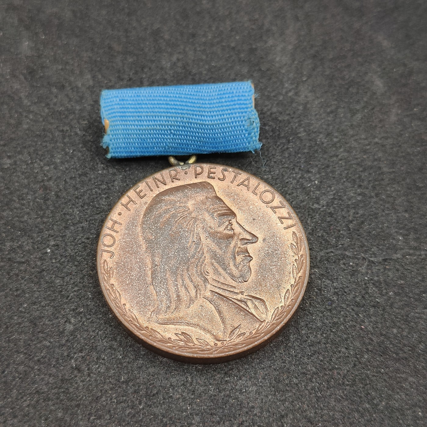 全场0元起拍 第88期 咸鱼国勋章拍卖专场 9月6日（周三）下午6：00开始 东德裴斯洛泰齐忠诚服务奖章