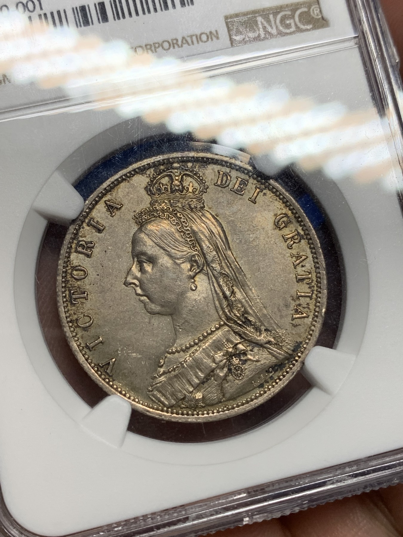 《竞宝斋》第194场-周日，周一 2场 (全场包邮) NGC-MS63 英国1887维多利亚 高冠半克朗银币 双面重彩 漂亮