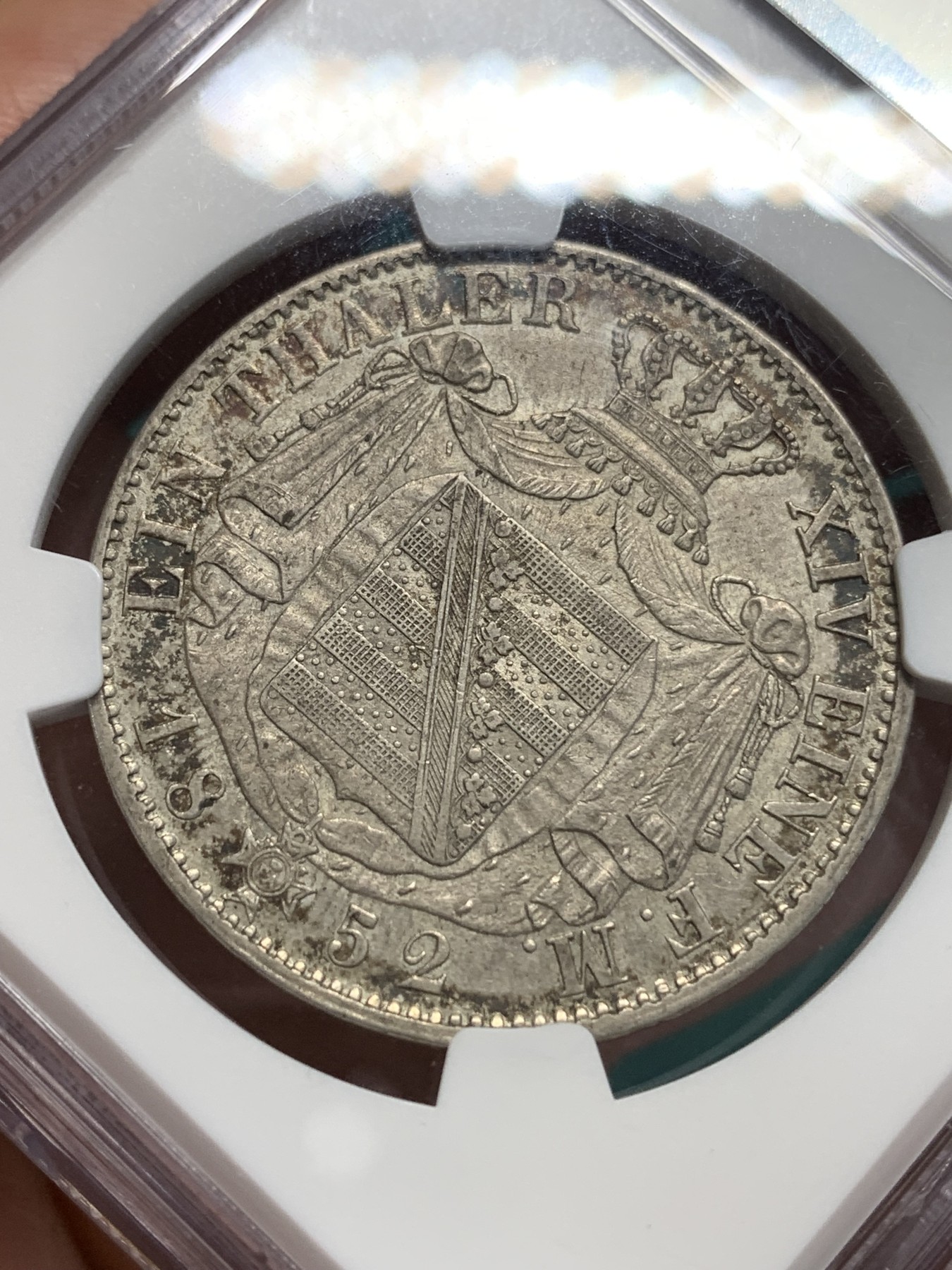 《竞宝斋》第194场-周日，周一 2场 (全场包邮) NGC-AU50 德国 1852年 F厂 萨克森奥古斯特窗帘 流通1泰勒银币  原味五彩包浆 细节一流 上海N严评