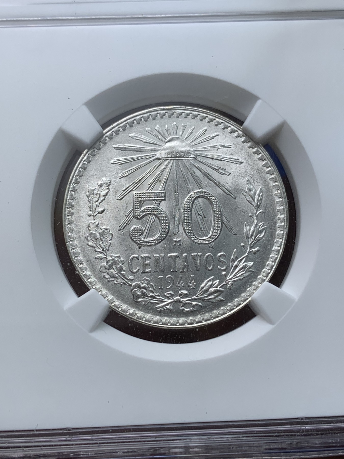 《竞宝斋》第194场-周日，周一 2场 (全场包邮) NGC-MS65 墨西哥1944年50分银币，光度一流