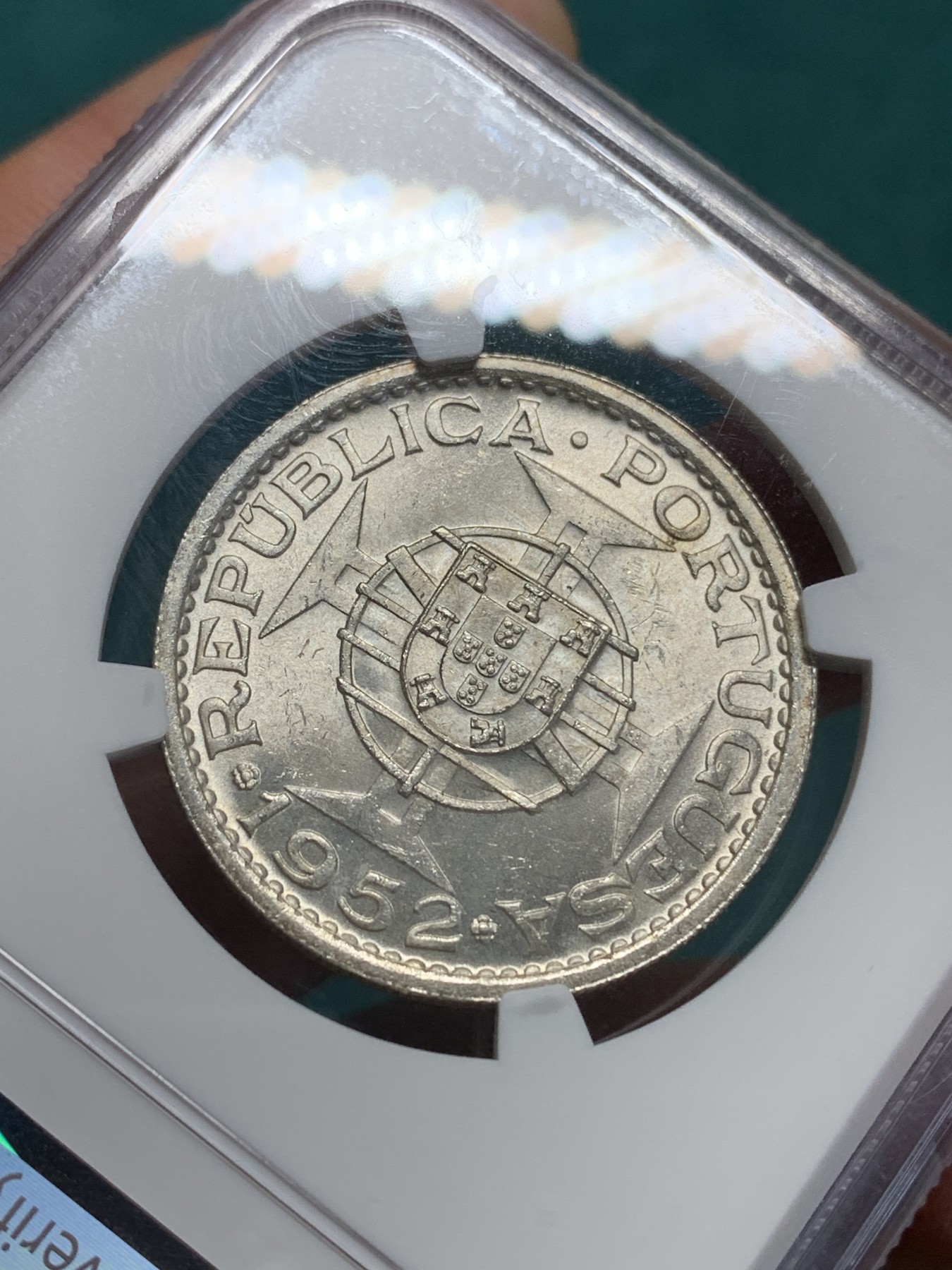 《竞宝斋》第194场-周日，周一 2场 (全场包邮) NGC-MS63 澳门1952年5元银币 热门品种