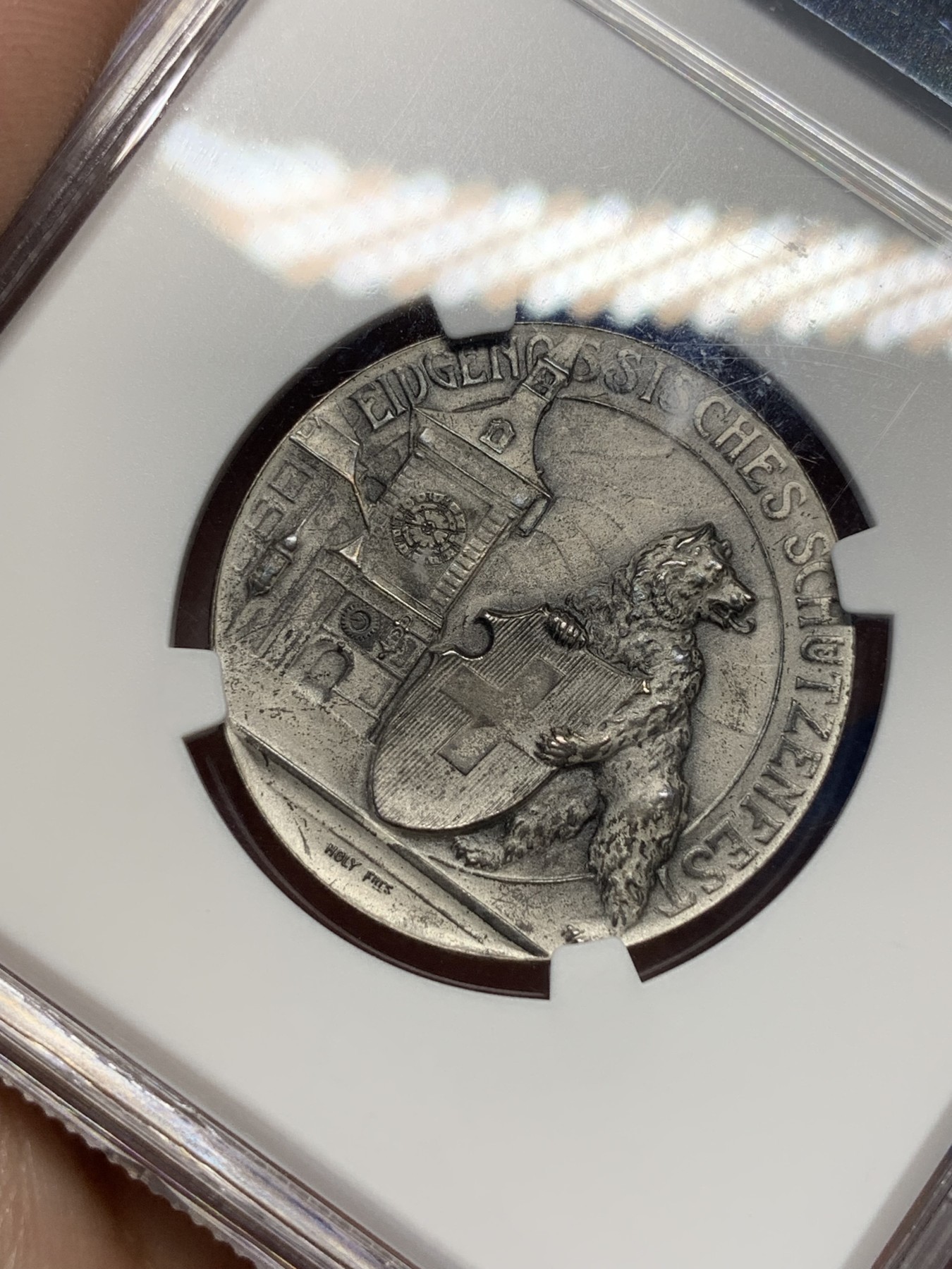 《竞宝斋》第194场-周日，周一 2场 (全场包邮) NGC MS64  1910年瑞士伯尔尼射击节银章 市场流通量小于500枚 设计精美细腻 塔楼上的钟表也跃然章上