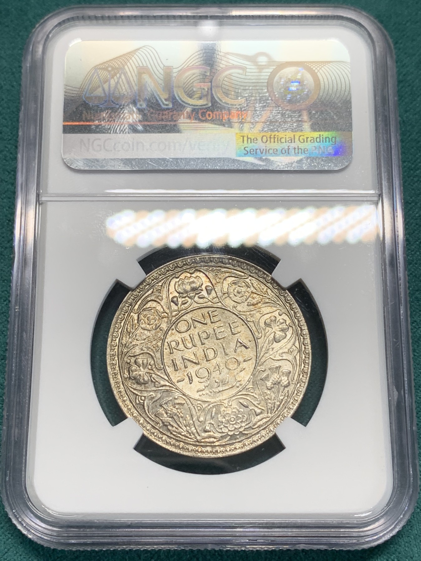 《竞宝斋》第194场-周日，周一 2场 (全场包邮) NGC MS63 印度1940年b版乔治六世1卢比银币 淡彩包浆