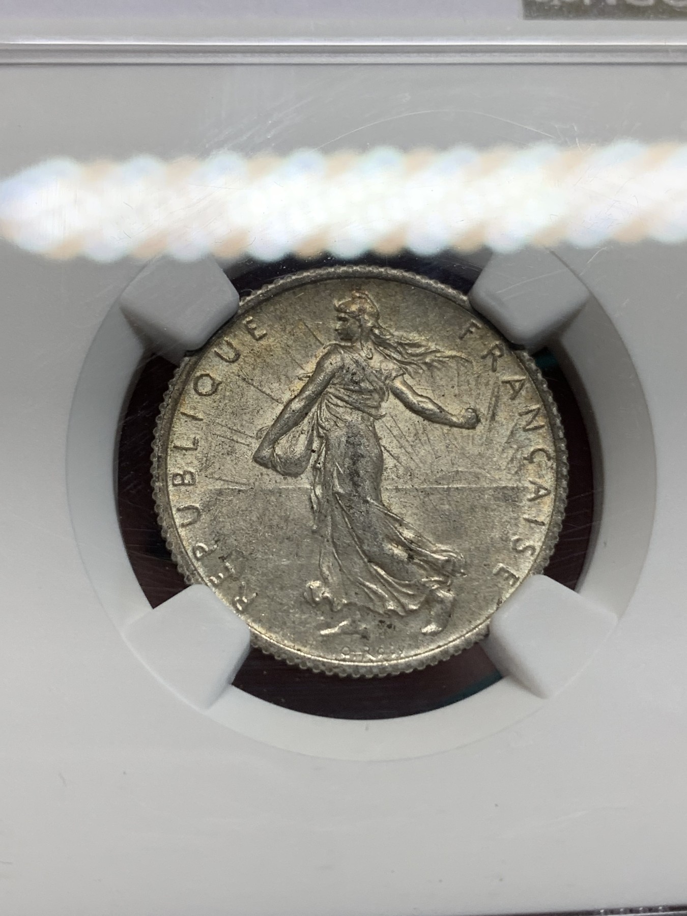 《竞宝斋》第194场-周日，周一 2场 (全场包邮) NGC MS64 法国1916年播种女神1法郎银币