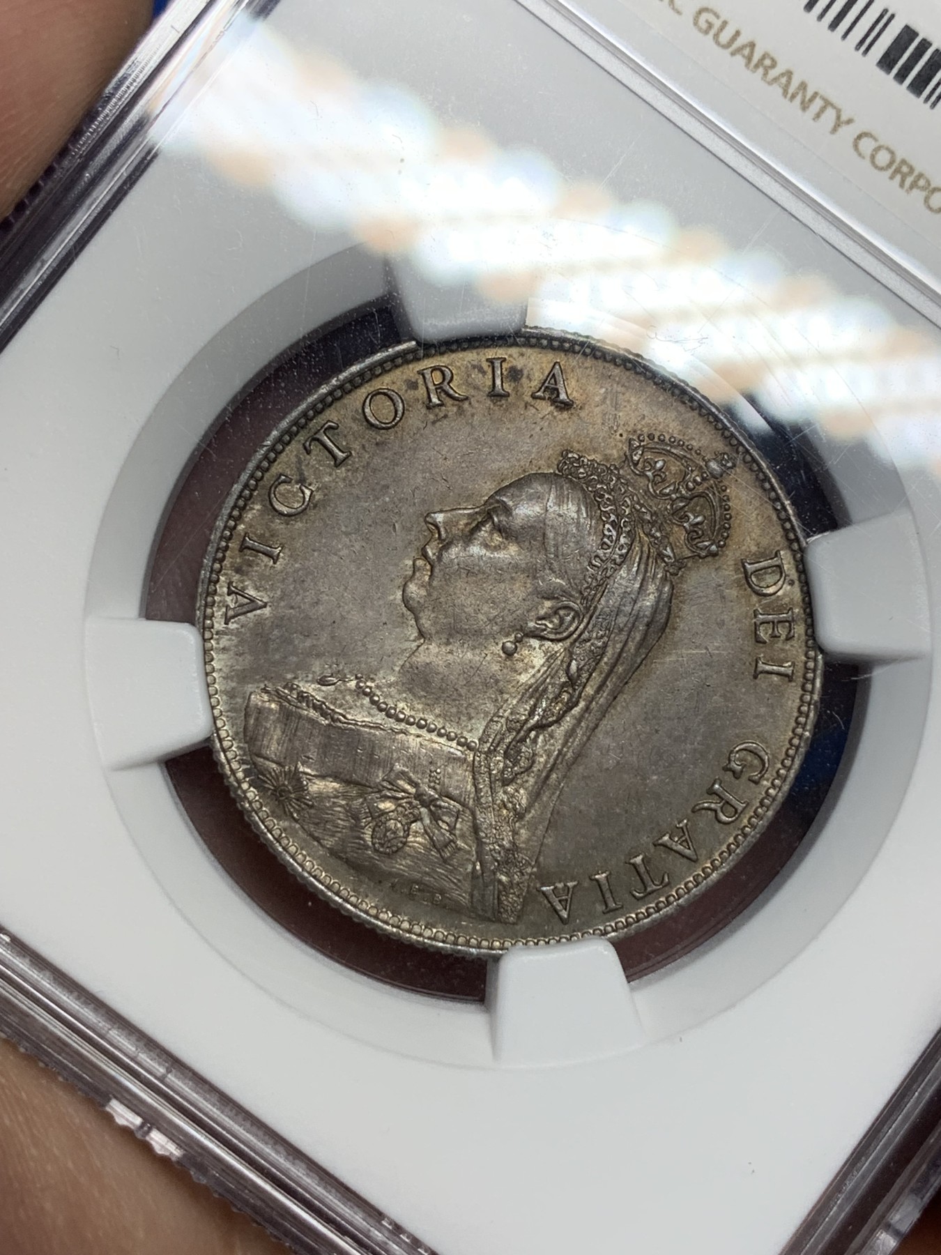 《竞宝斋》第194场-周日，周一 2场 (全场包邮) NGC-MS63 英国1887维多利亚高冠弗洛林银币 原味包浆