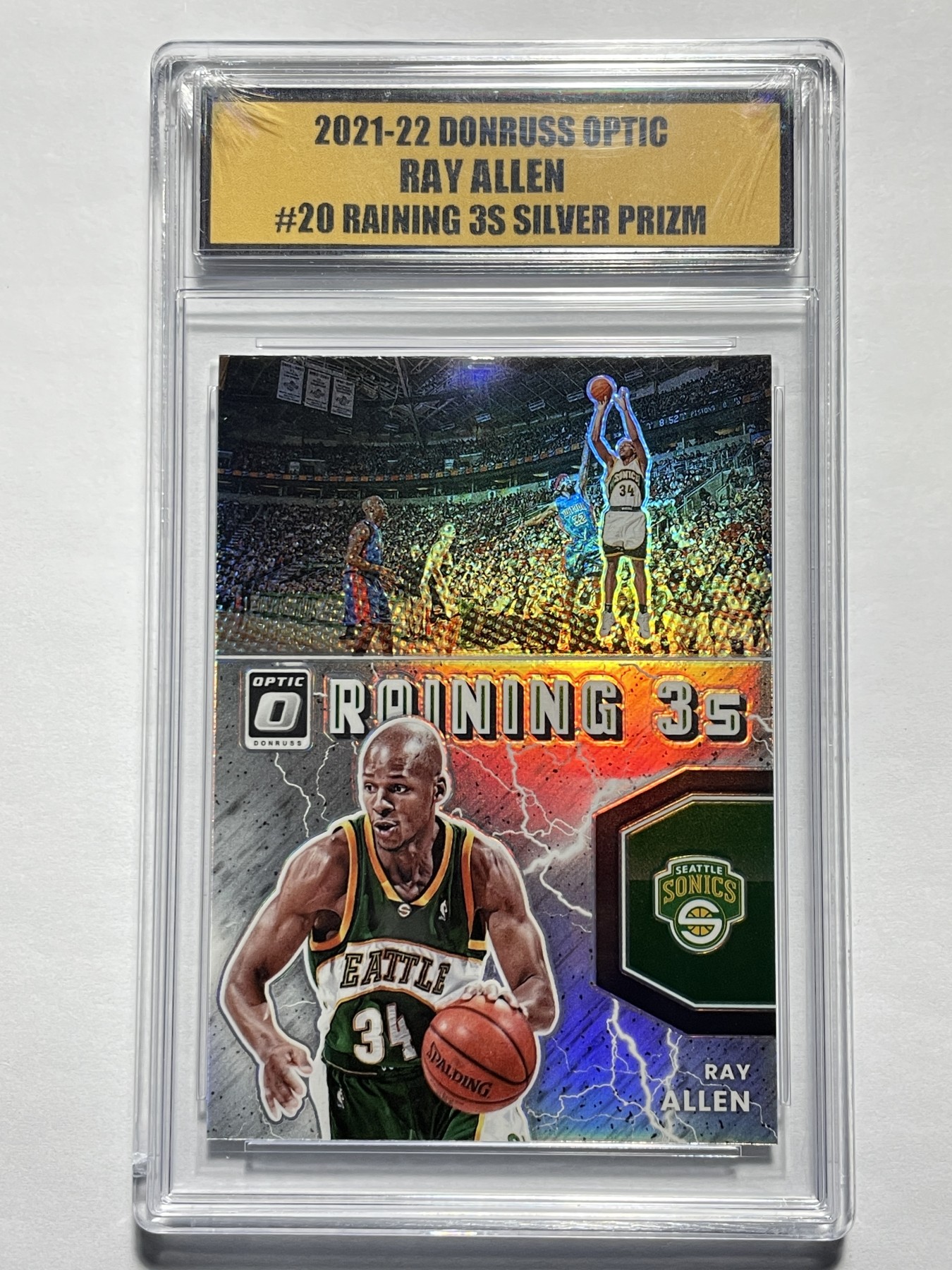 【德藏】卡牌拍卖第3期 -{ 游戏王，球星卡 }专场 全场包邮 2021-22 Panini optic 雷阿伦银折 折射 特卡 卡固密封保护壳