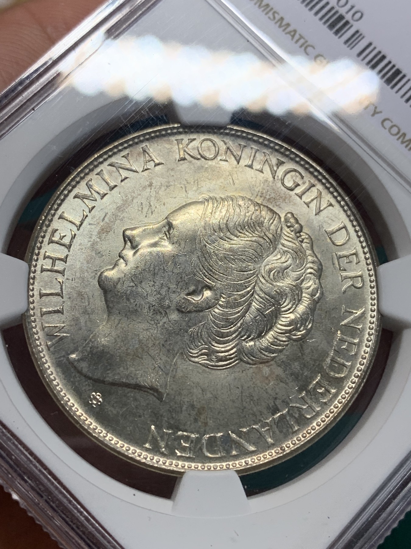 《竞宝斋》第194场-周日，周一 2场 (全场包邮) NGC UNC 荷属库拉索1944年威廉明娜2.5G大银币