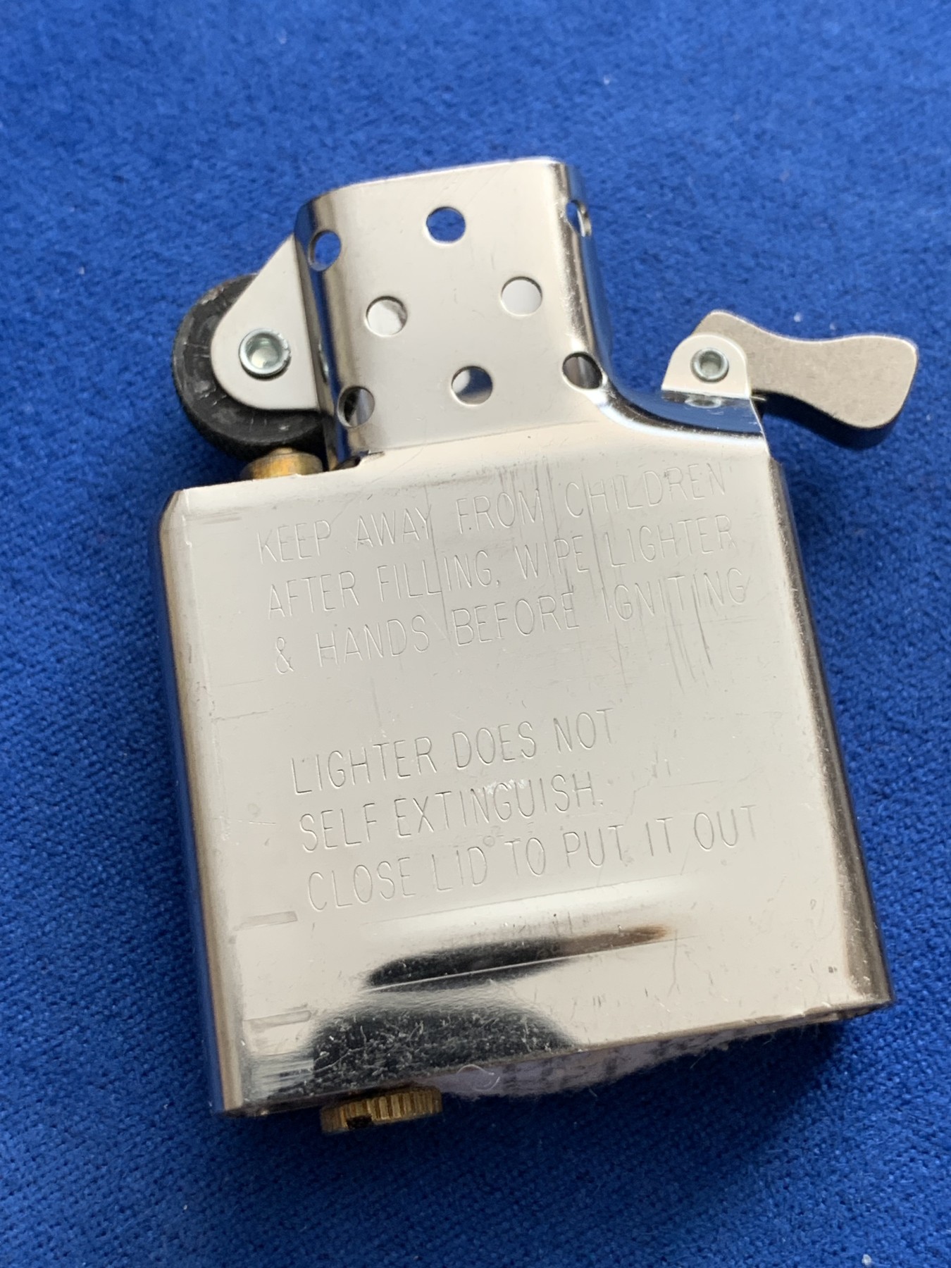 《竞宝斋》第195场-周日，周一 2场 (全场包邮) 福特 Zippo百年纪念 盒证齐全