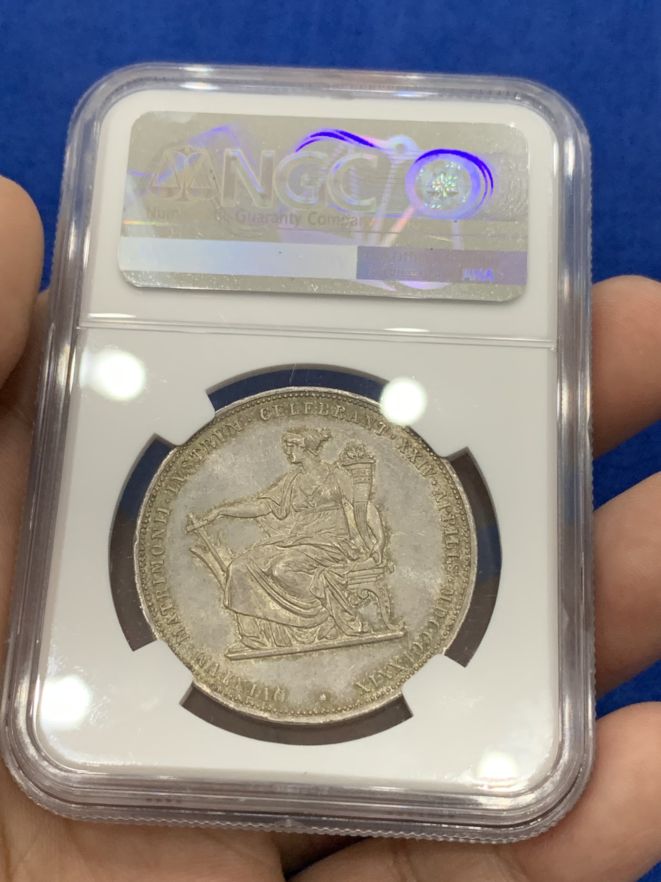 《竞宝斋》第195场-周日，周一 2场 (全场包邮) NGC-MS63 奥匈帝国1879年茜茜公主银婚纪念2盾（2盾=泰勒）银币 五彩原光