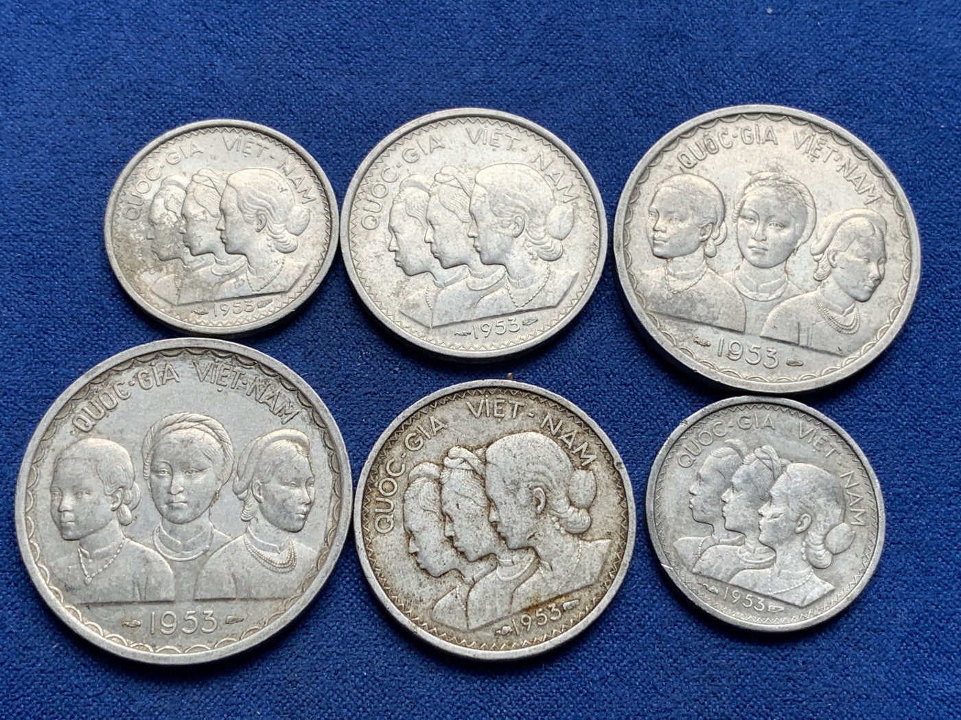 《竞宝斋》第195场-周日，周一 2场 (全场包邮) 两套（6枚）一组 越南1953三美女 （50苏+20苏+10苏）*2