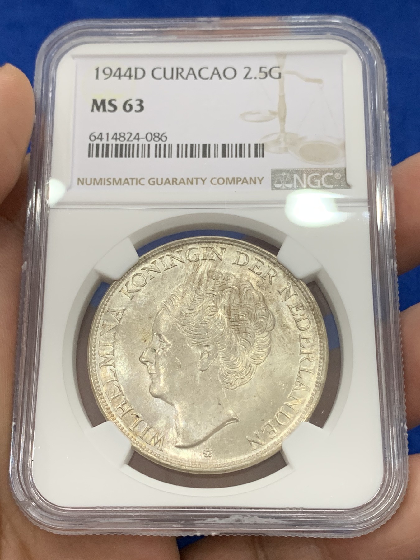 《竞宝斋》第195场-周日，周一 2场 (全场包邮) NGC MS63 荷属库拉索1944年威廉明娜2.5G大银币