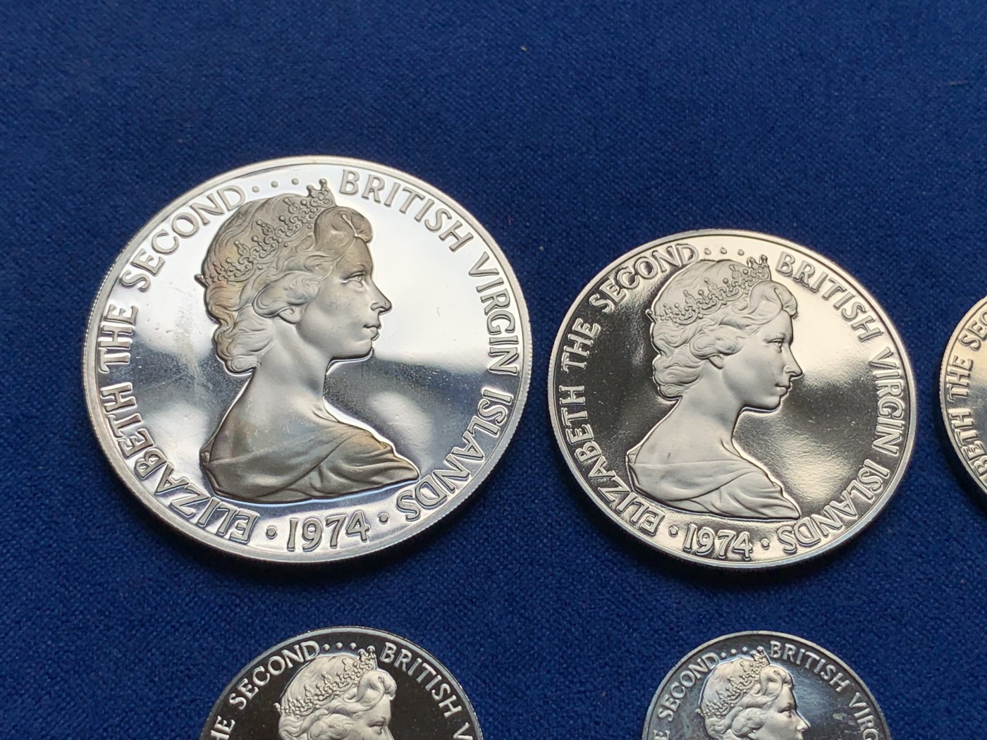 《竞宝斋》第195场-周日，周一 2场 (全场包邮) 原盒证书 维京群岛 1974年 鸟类 6枚套 富兰克林造币厂 精制纪念币 最大枚是银币