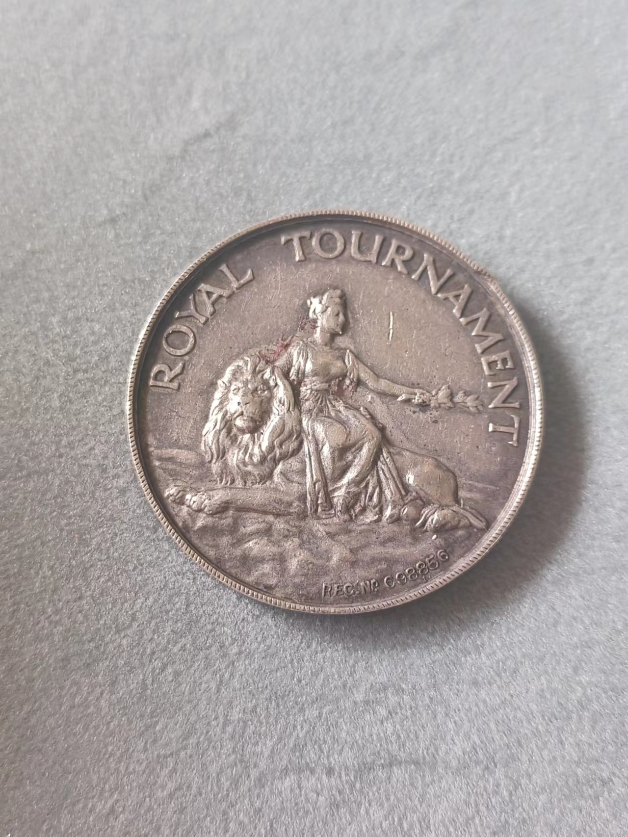 欧洲章牌专场第十六期 1950 年 英国皇家锦标赛银章，31mm