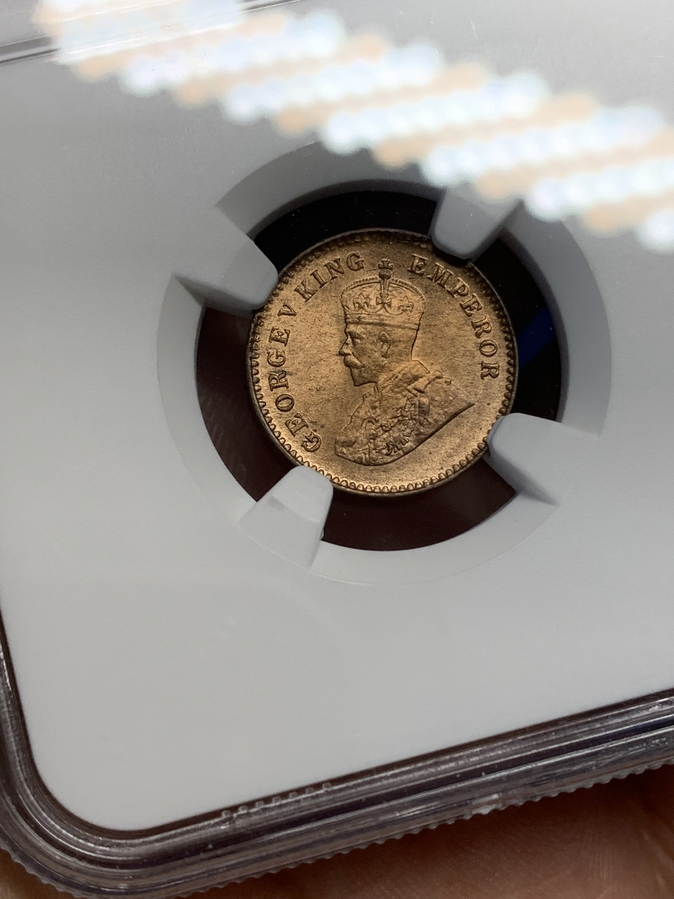 《竞宝斋》第195场-周日，周一 2场 (全场包邮) 两枚一组 NGC-MS64英属印度乔五1/12安娜铜币+NGC-MS62英属南非女王1便士铜币 光度好低评