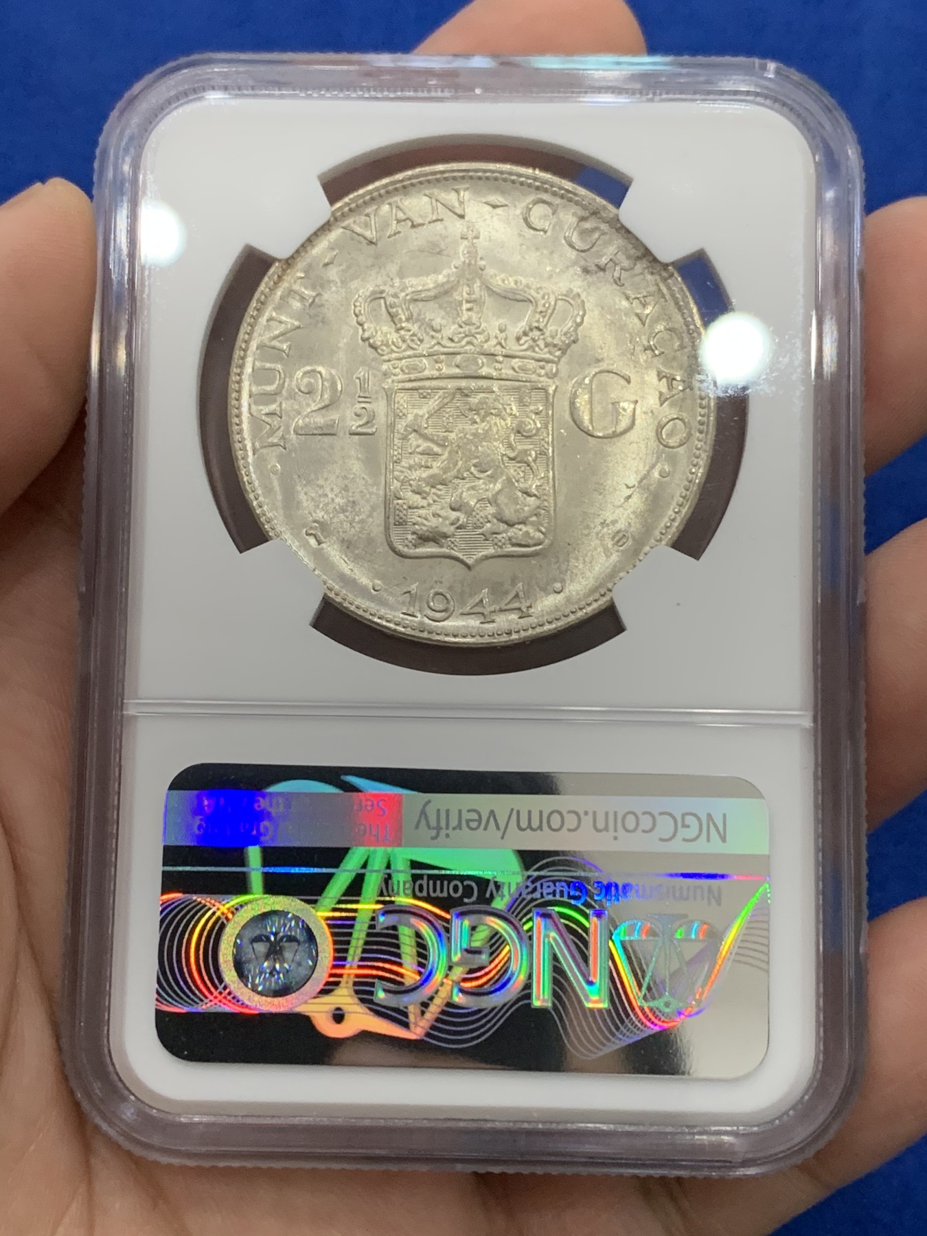 《竞宝斋》第195场-周日，周一 2场 (全场包邮) NGC MS63 荷属库拉索1944年威廉明娜2.5G大银币