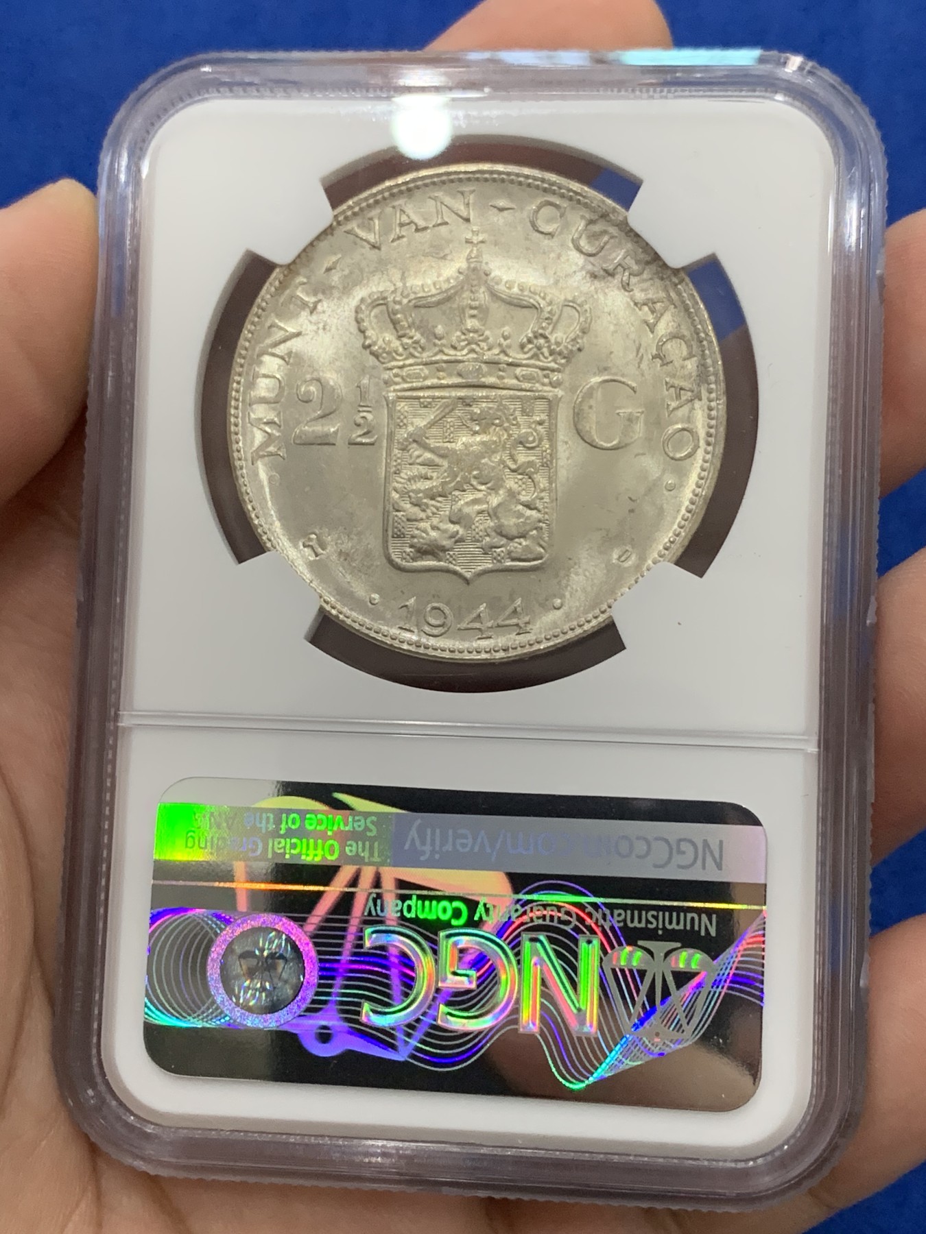 《竞宝斋》第195场-周日，周一 2场 (全场包邮) NGC MS63 荷属库拉索1944年威廉明娜2.5G大银币