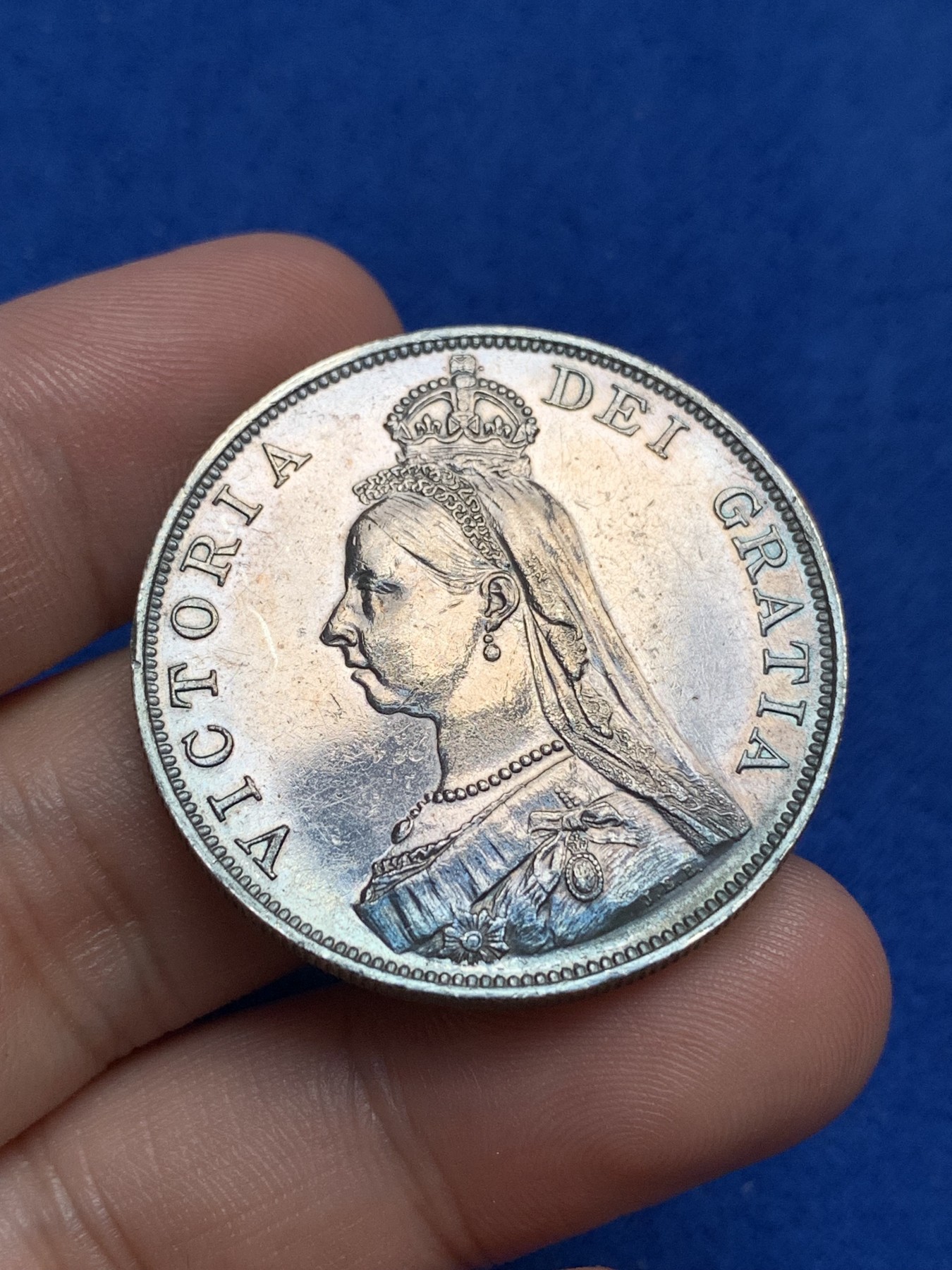 《竞宝斋》第195场-周日，周一 2场 (全场包邮) 英国1887年维多利亚高冠双福林银币 深彩包浆