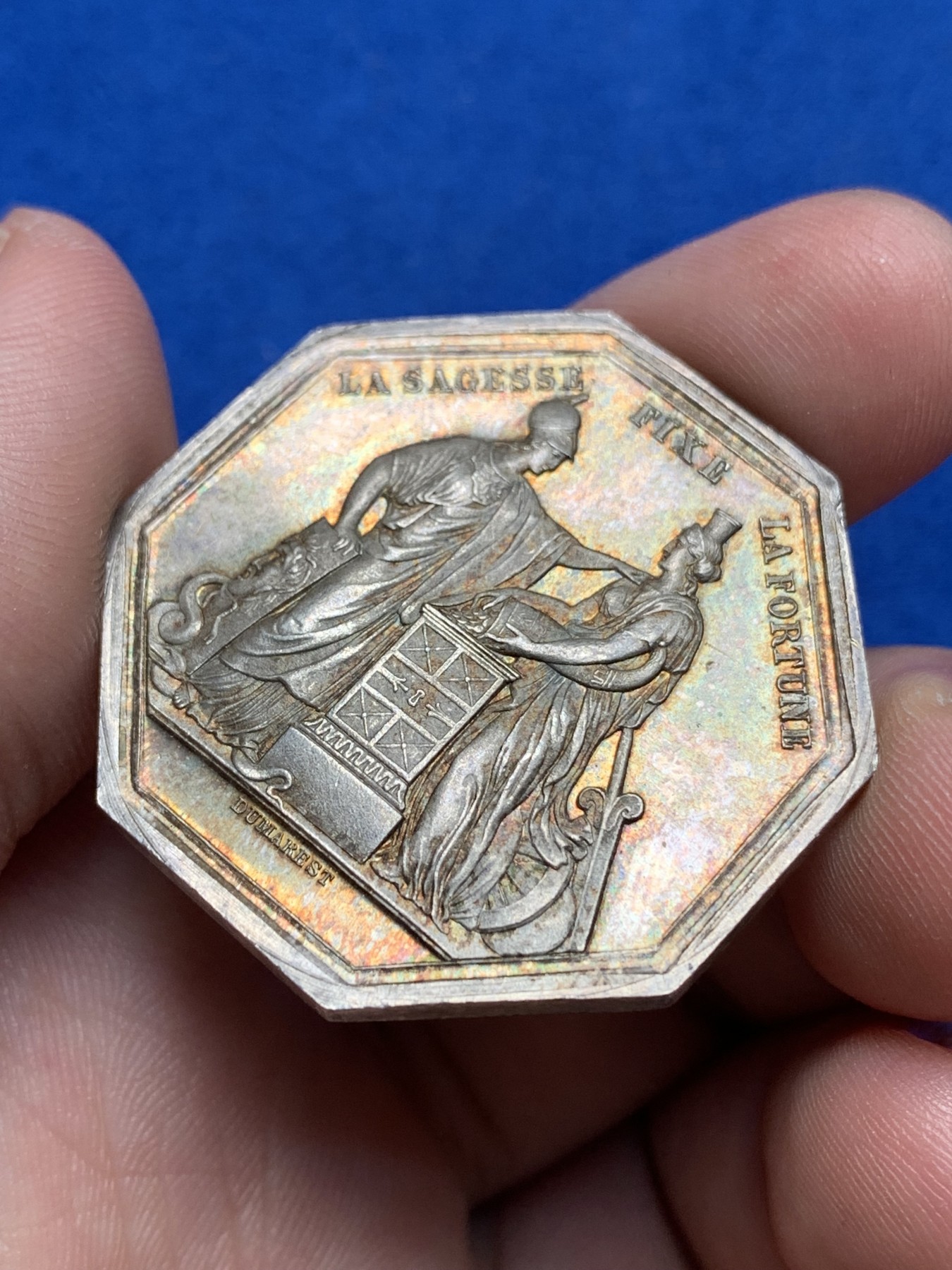 《竞宝斋》第195场-周日，周一 2场 (全场包邮) 法国 1860-1879 法兰西银行八角银质代币 蜜蜂边铭 正面背面皆为梦幻好彩24.48g 36.9mm适合评级