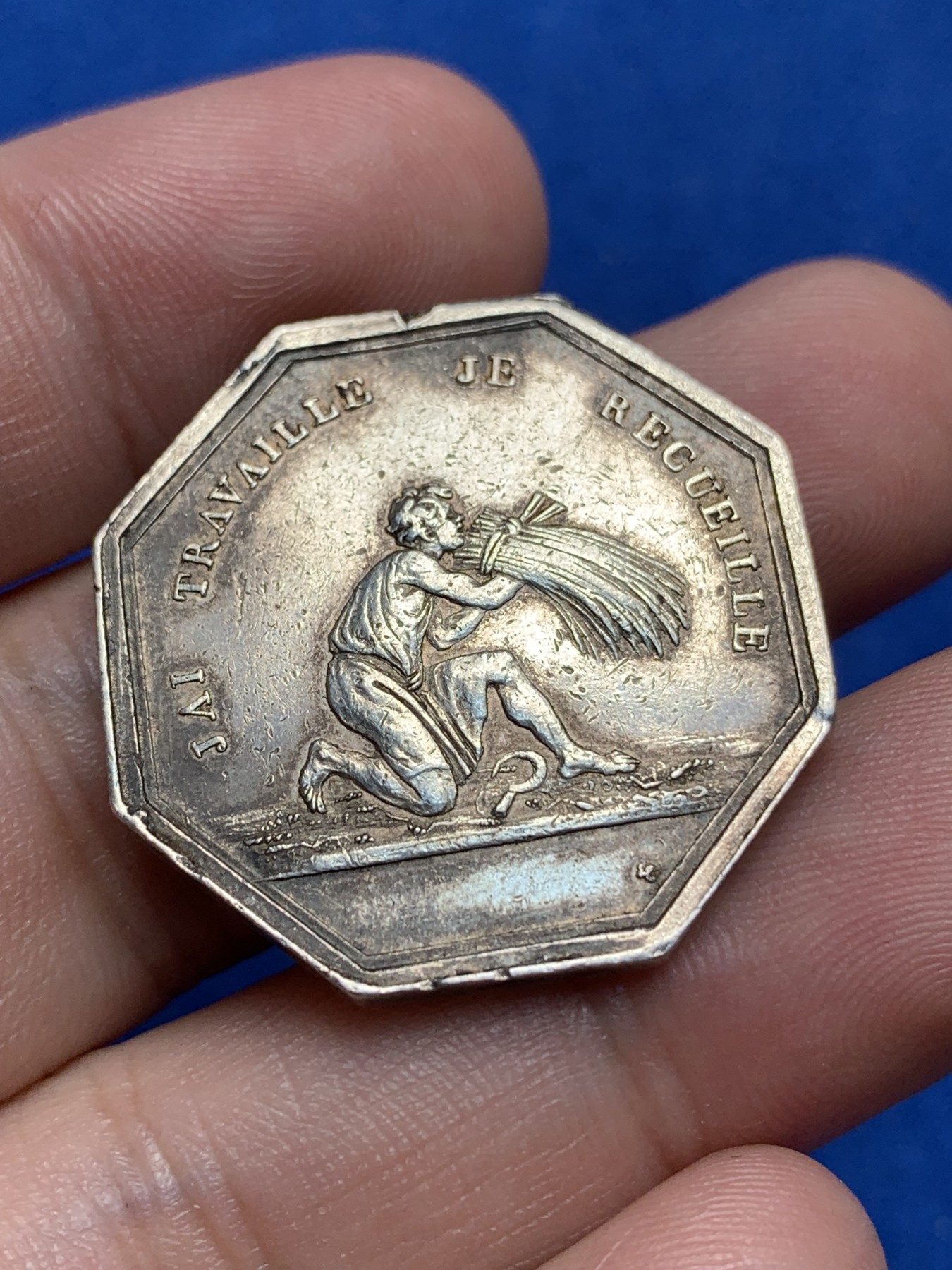 《竞宝斋》第195场-周日，周一 2场 (全场包邮) 法国 1832-1841  八角银质代币 天使与丘比特 农业和艺术 极少见品种 神灯边铭 12克 29.8mm