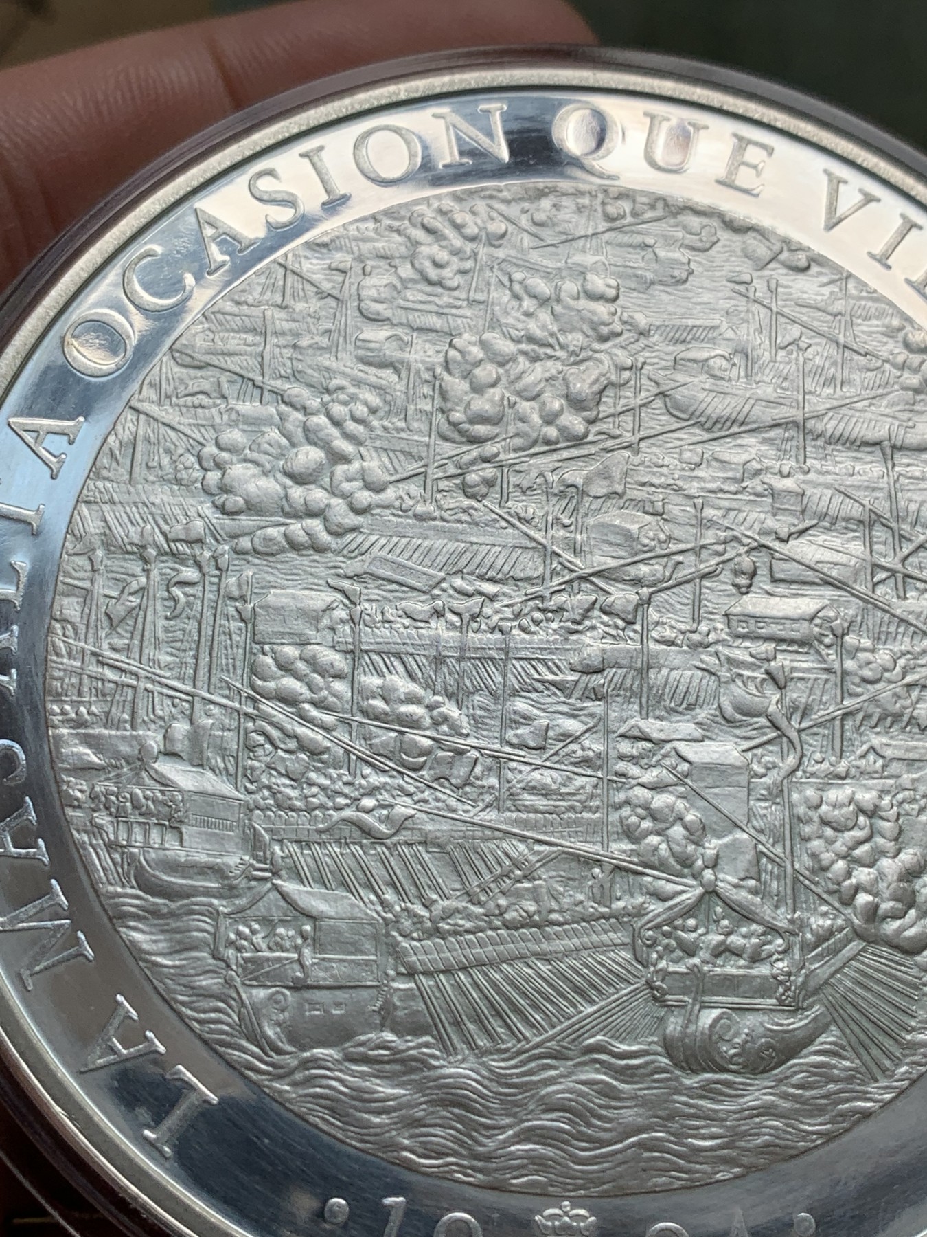 《竞宝斋》第195场-周日，周一 2场 (全场包邮) 西班牙1994年25ECU精制大银币  原盒证书 少见 168.75克 925银 比5盎司还大