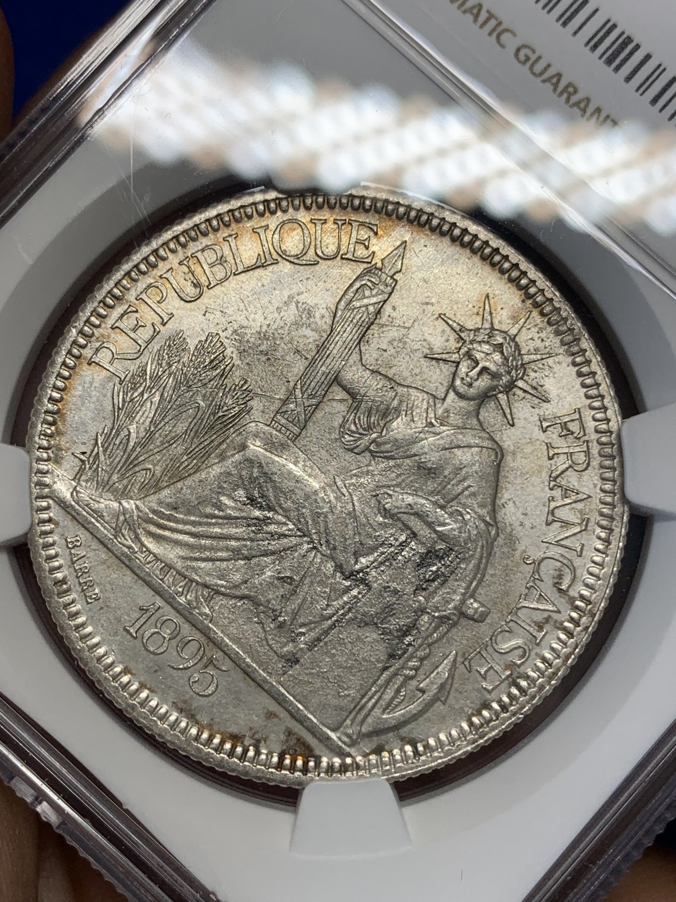 《竞宝斋》第195场-周日，周一 2场 (全场包邮) NGC-AUD 法属印度支那 1895A 坐洋 难得五官清晰 底光可见