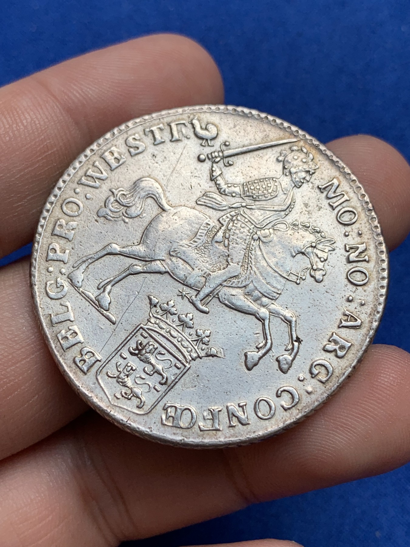 《竞宝斋》第195场-周日，周一 2场 (全场包邮) pcgs au （86674401）已砸盒 1759 荷兰大马剑  细节高点都非常好 可见轻微划痕