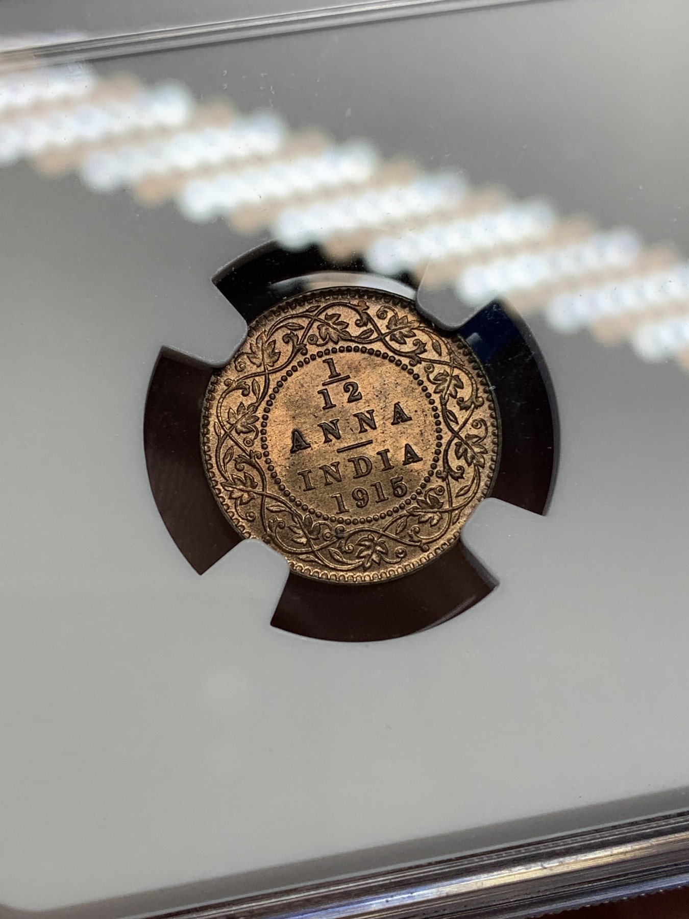 《竞宝斋》第195场-周日，周一 2场 (全场包邮) 两枚一组 NGC-MS64英属印度乔五1/12安娜铜币+NGC-MS62英属南非女王1便士铜币 光度好低评