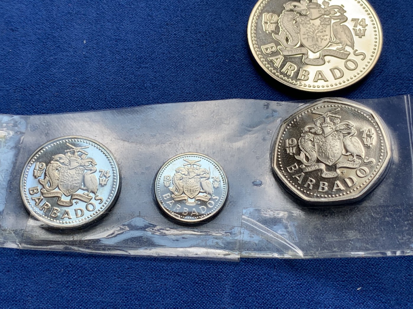 《竞宝斋》第195场-周日，周一 2场 (全场包邮) 巴巴多斯1974年精制套币6枚