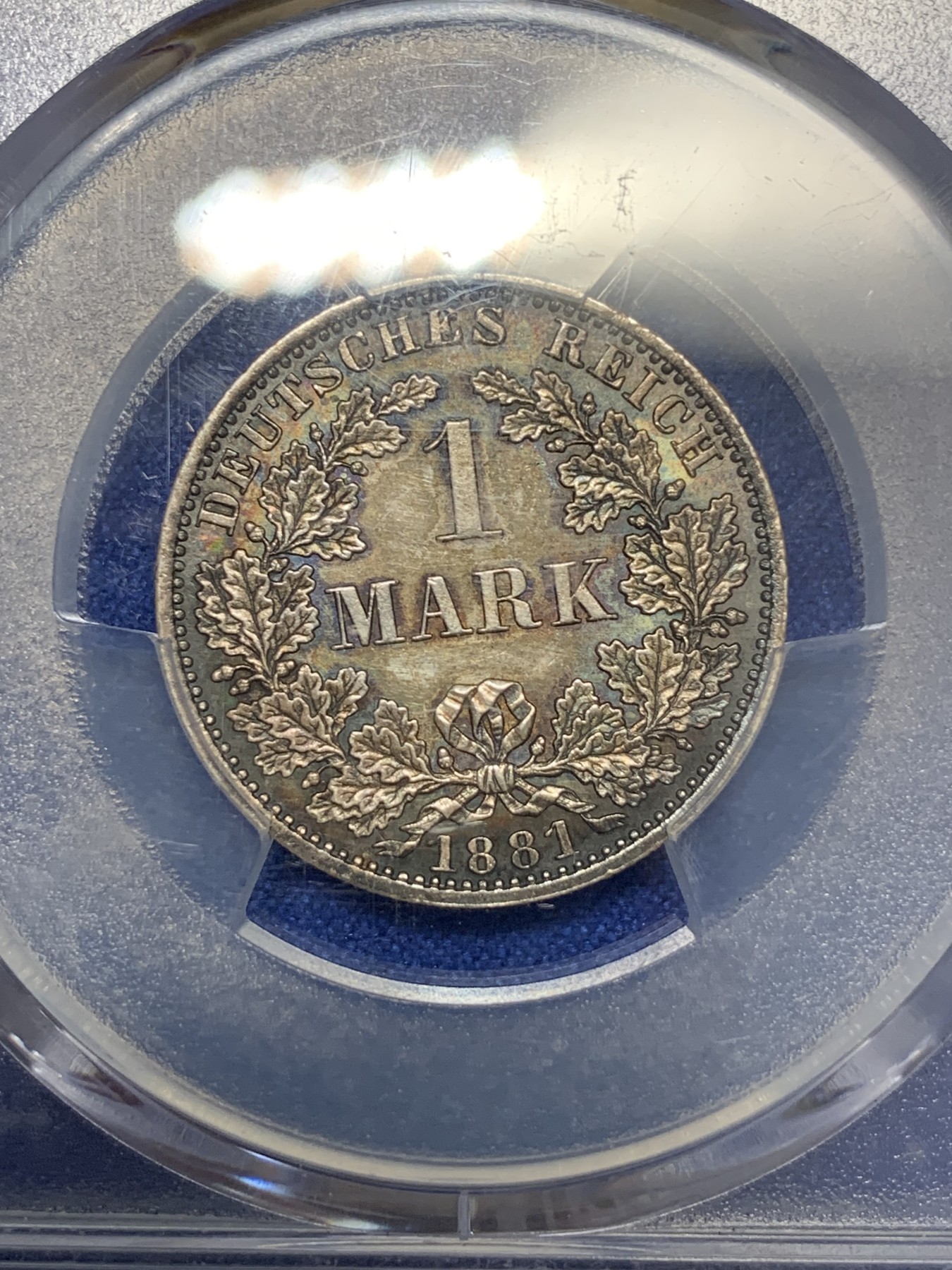 《竞宝斋》第195场-周日，周一 2场 (全场包邮) PCGS-MS63 德国1881年短翅鹰1马克银币，早期短翅帝国马克，原味黑彩，状态极佳。