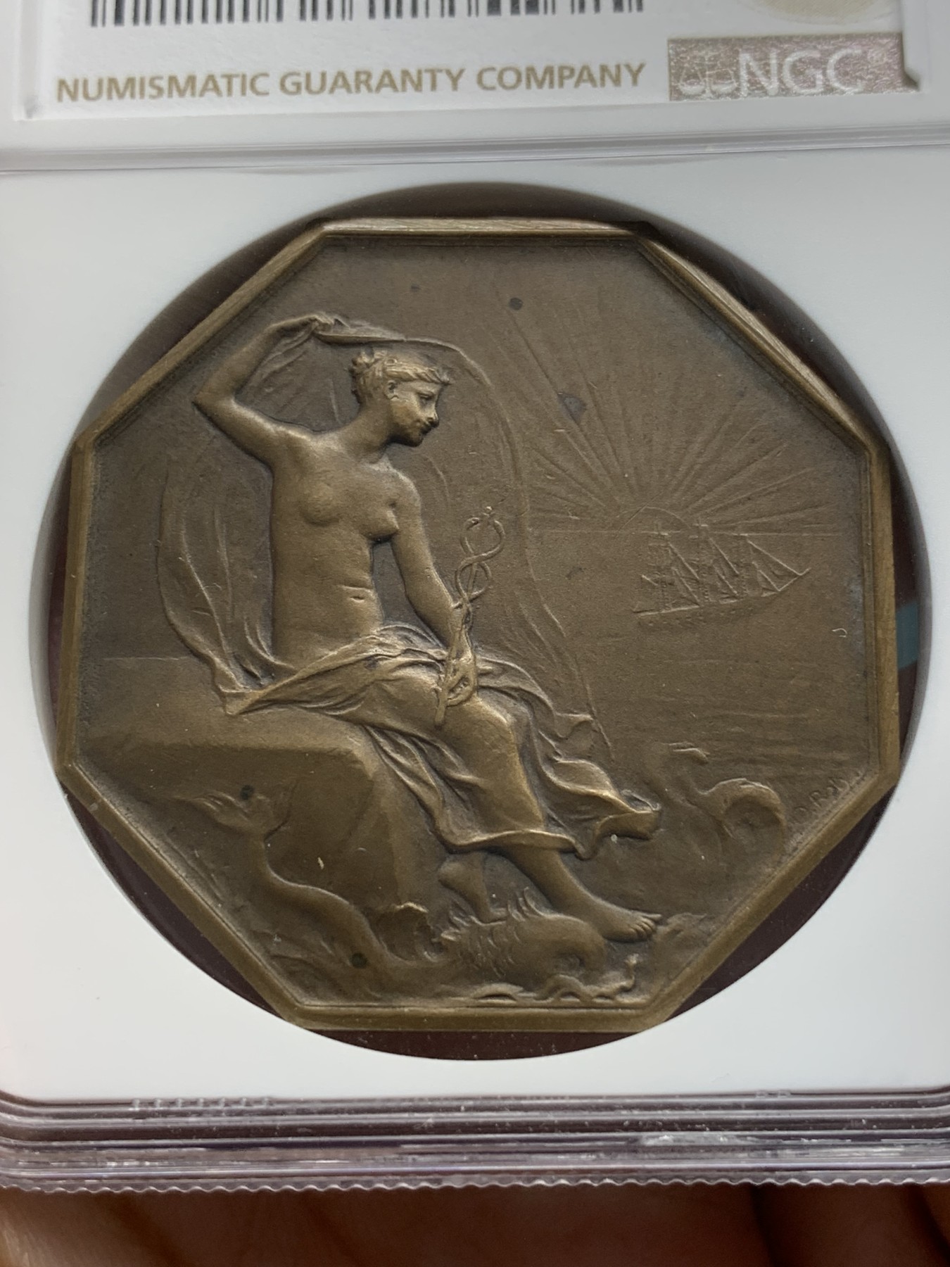 《竞宝斋》第195场-周日，周一 2场 (全场包邮) NGC MS63 罗蒂作品  法国 1879年 圣纳泽尔 商会八角铜章代用币 稀少品种 42mm巨大规格